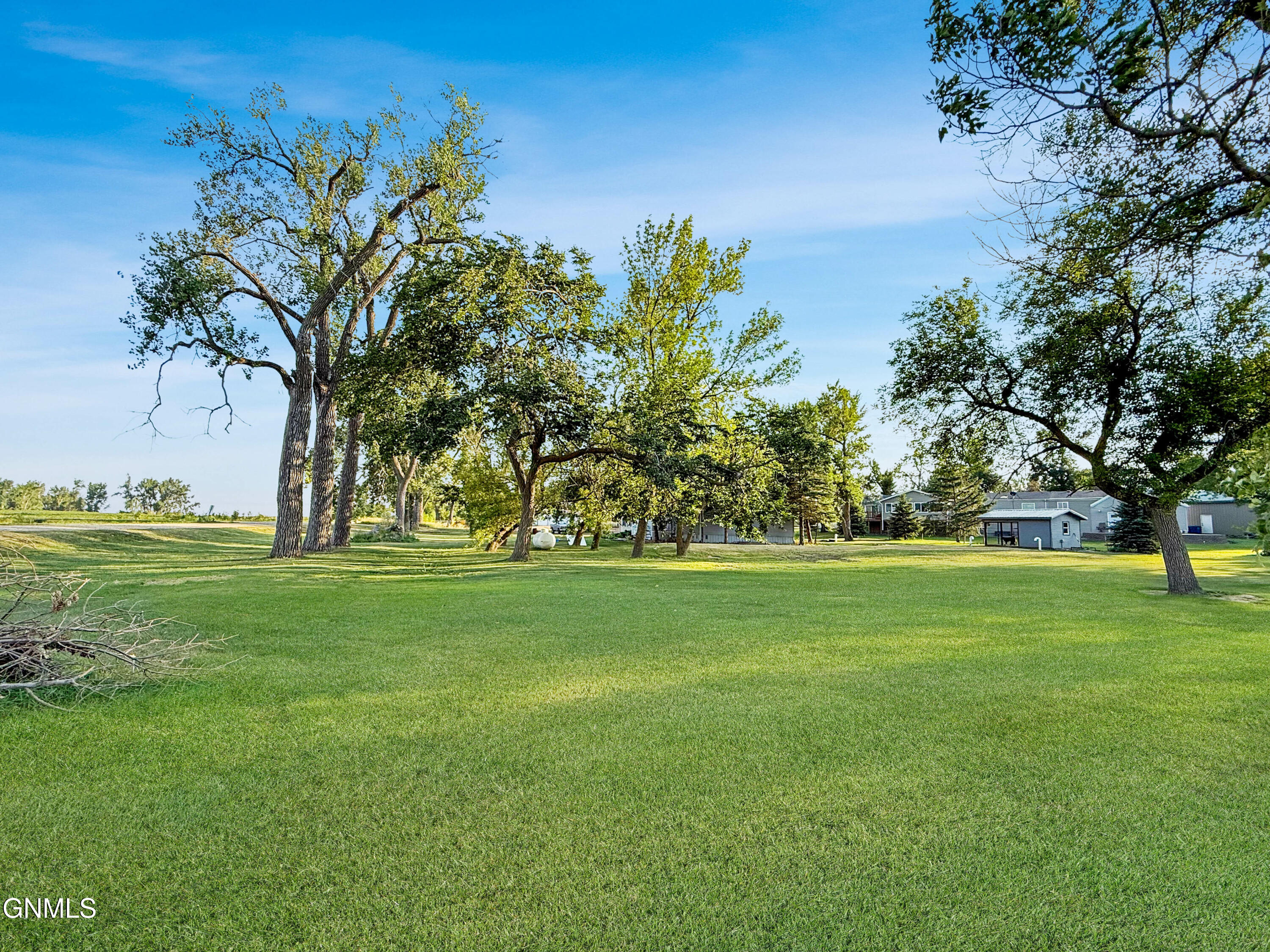 main property photo 35