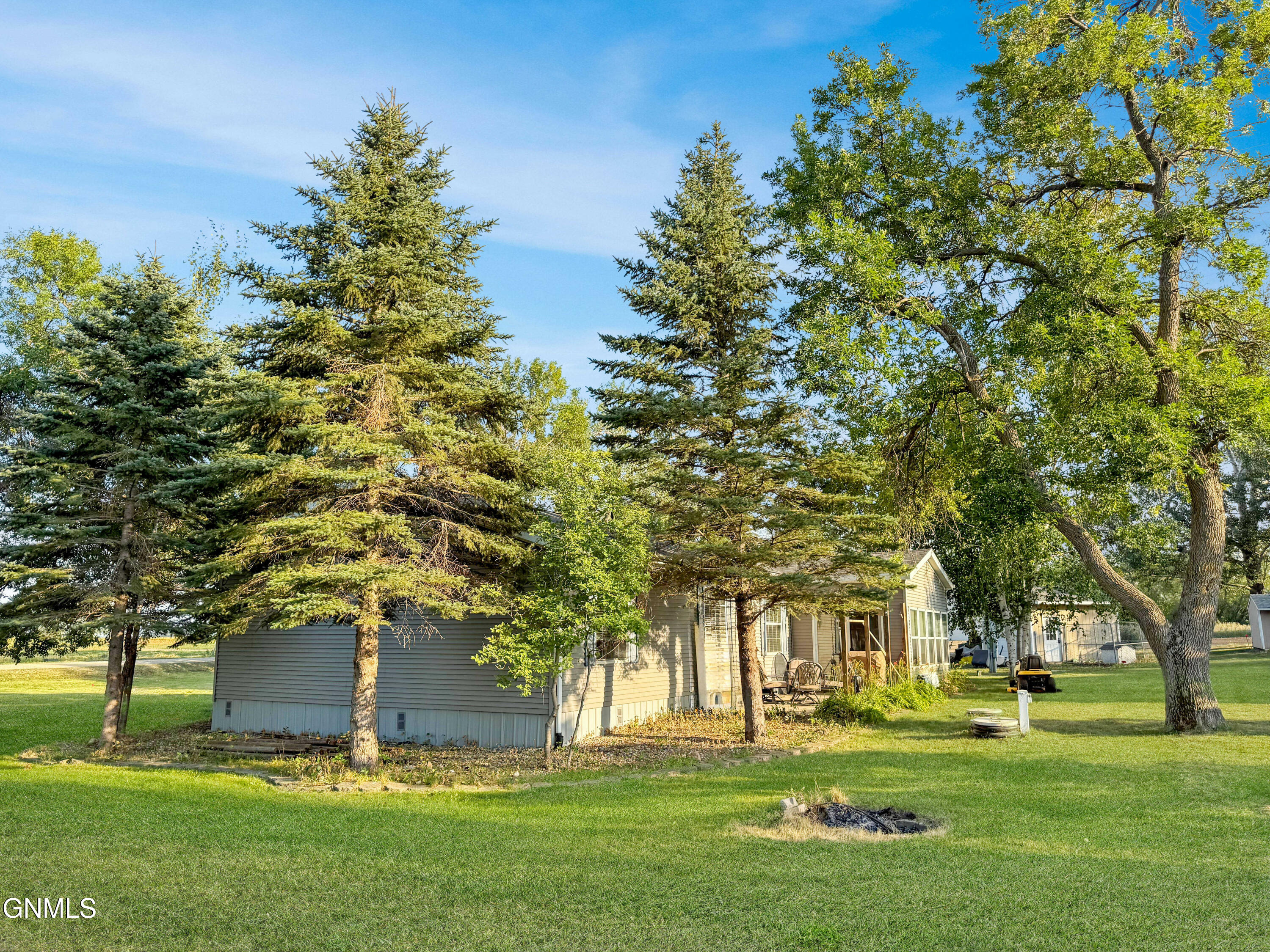 main property photo 38