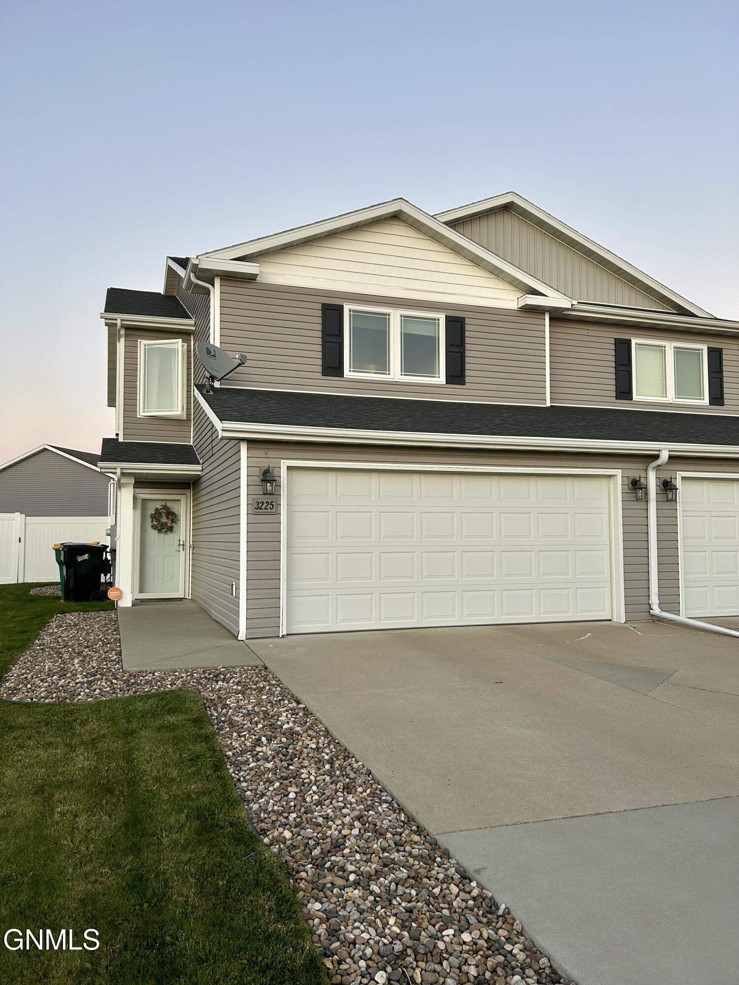 main property photo 0