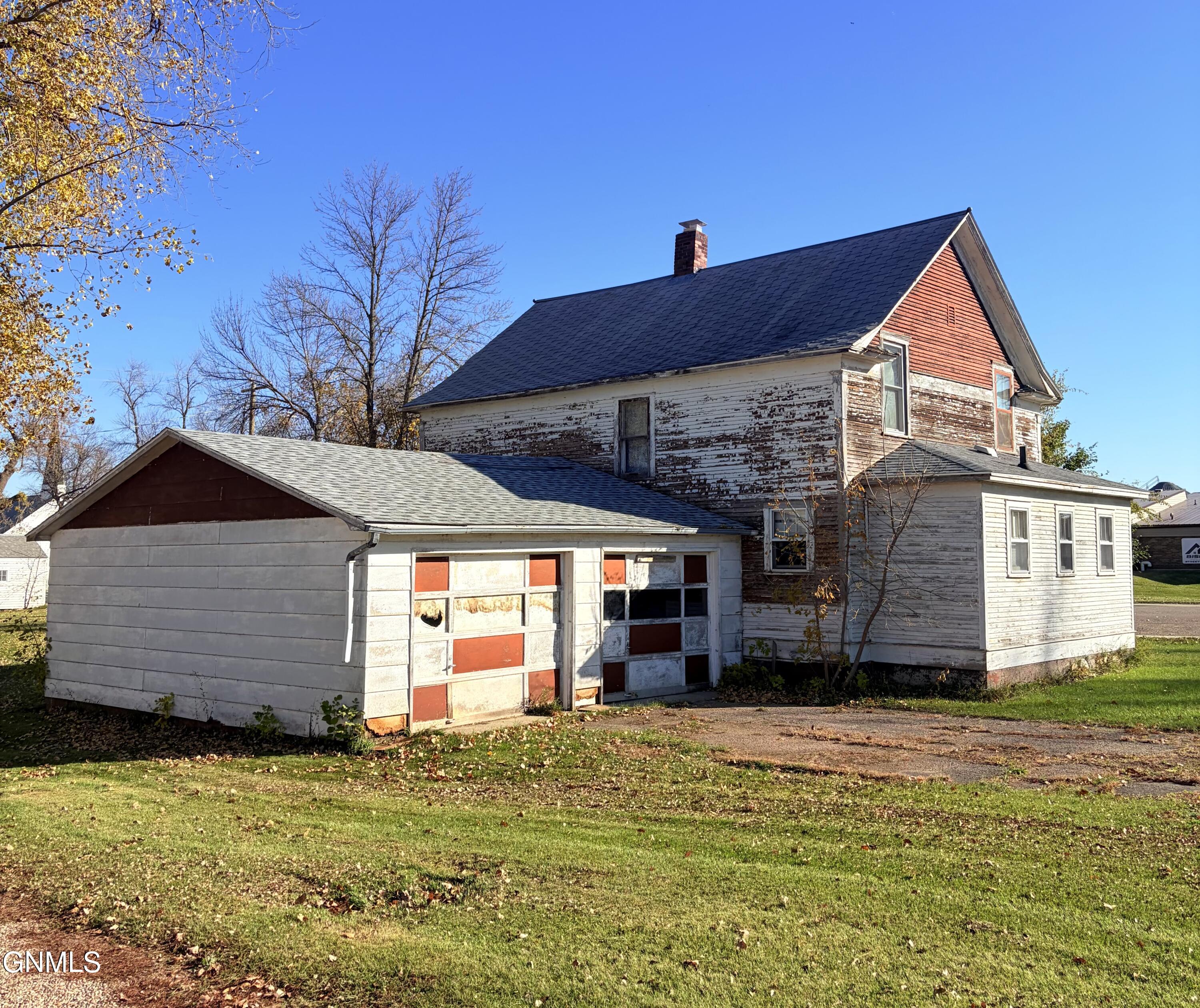 main property photo 2