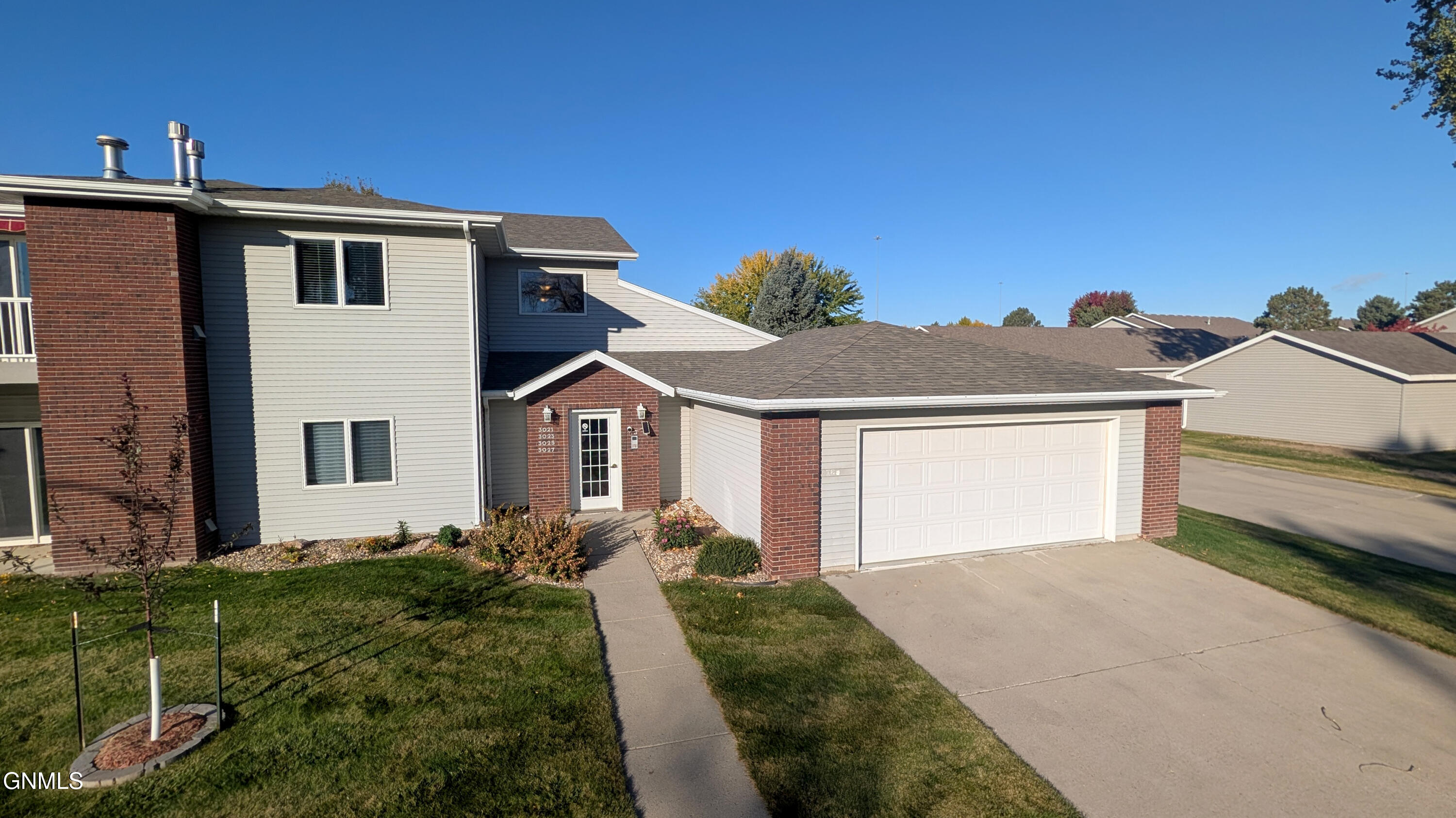 main property photo 0