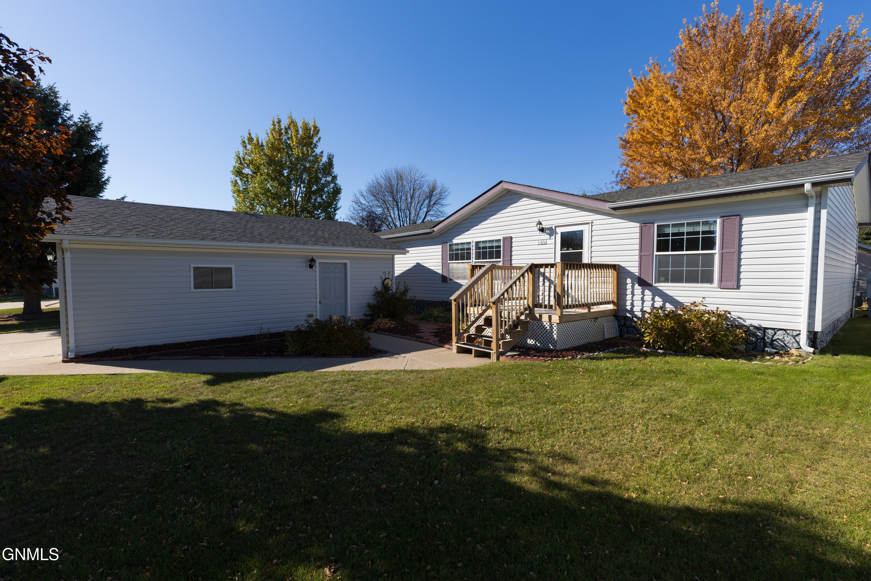 main property photo 0