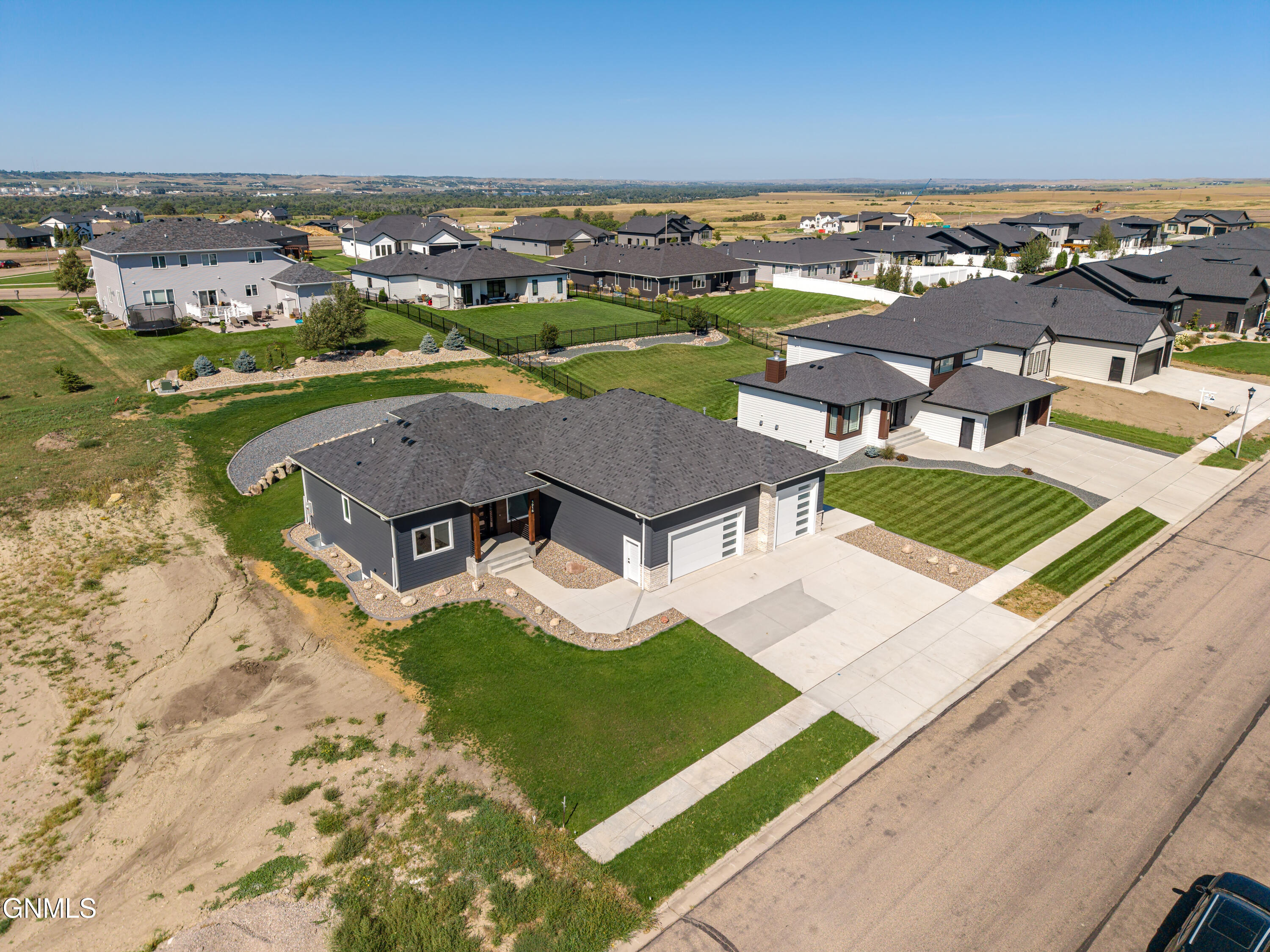 main property photo 43