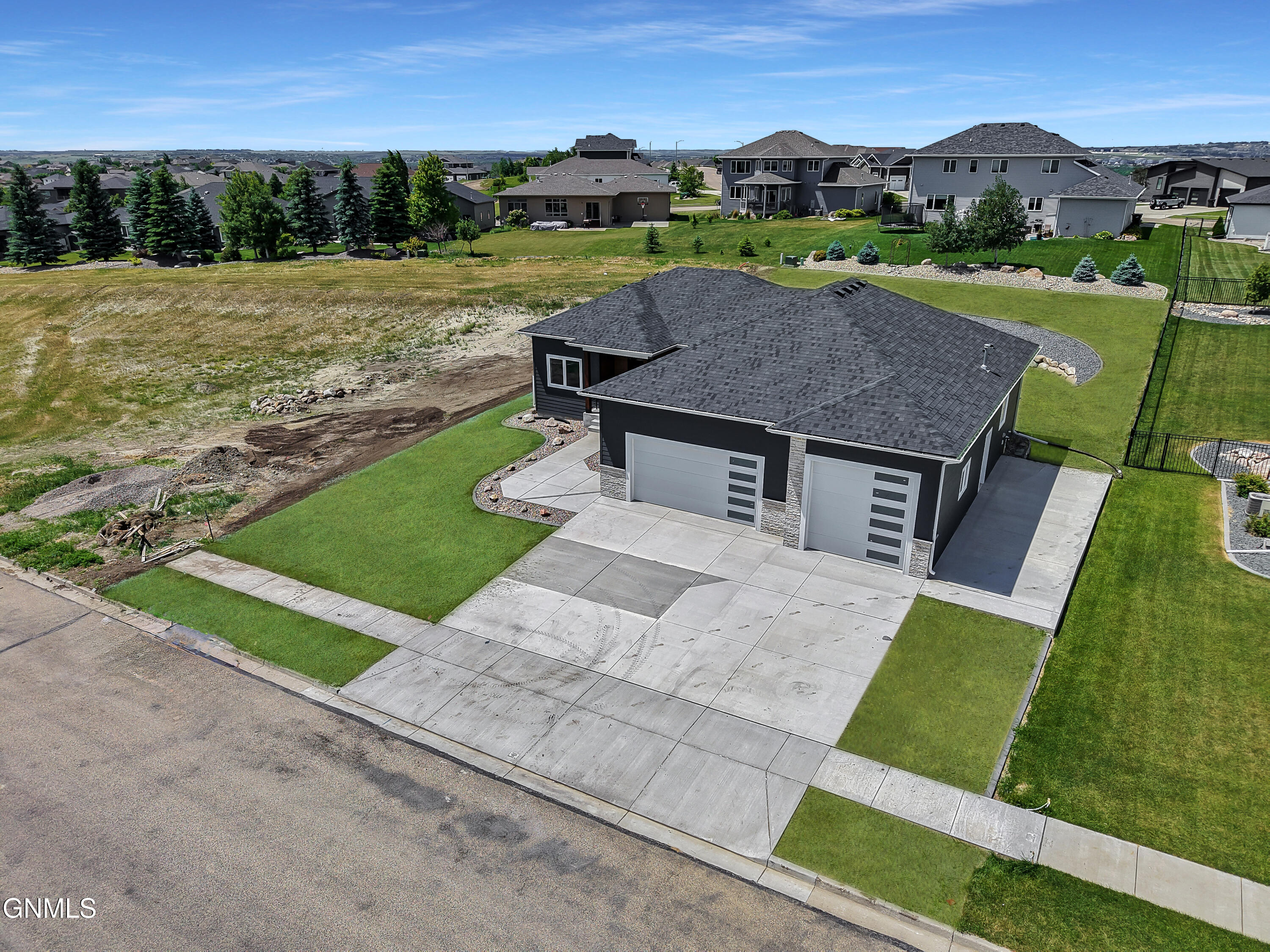 main property photo 56