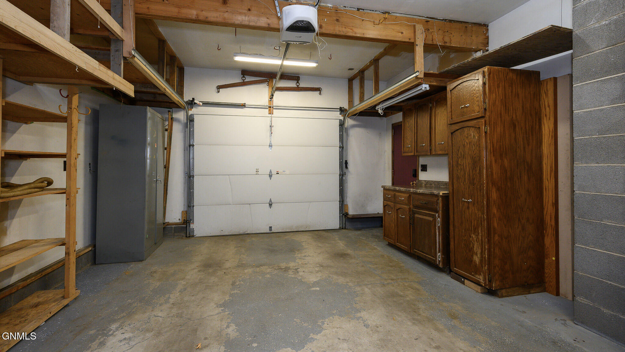main property photo 47