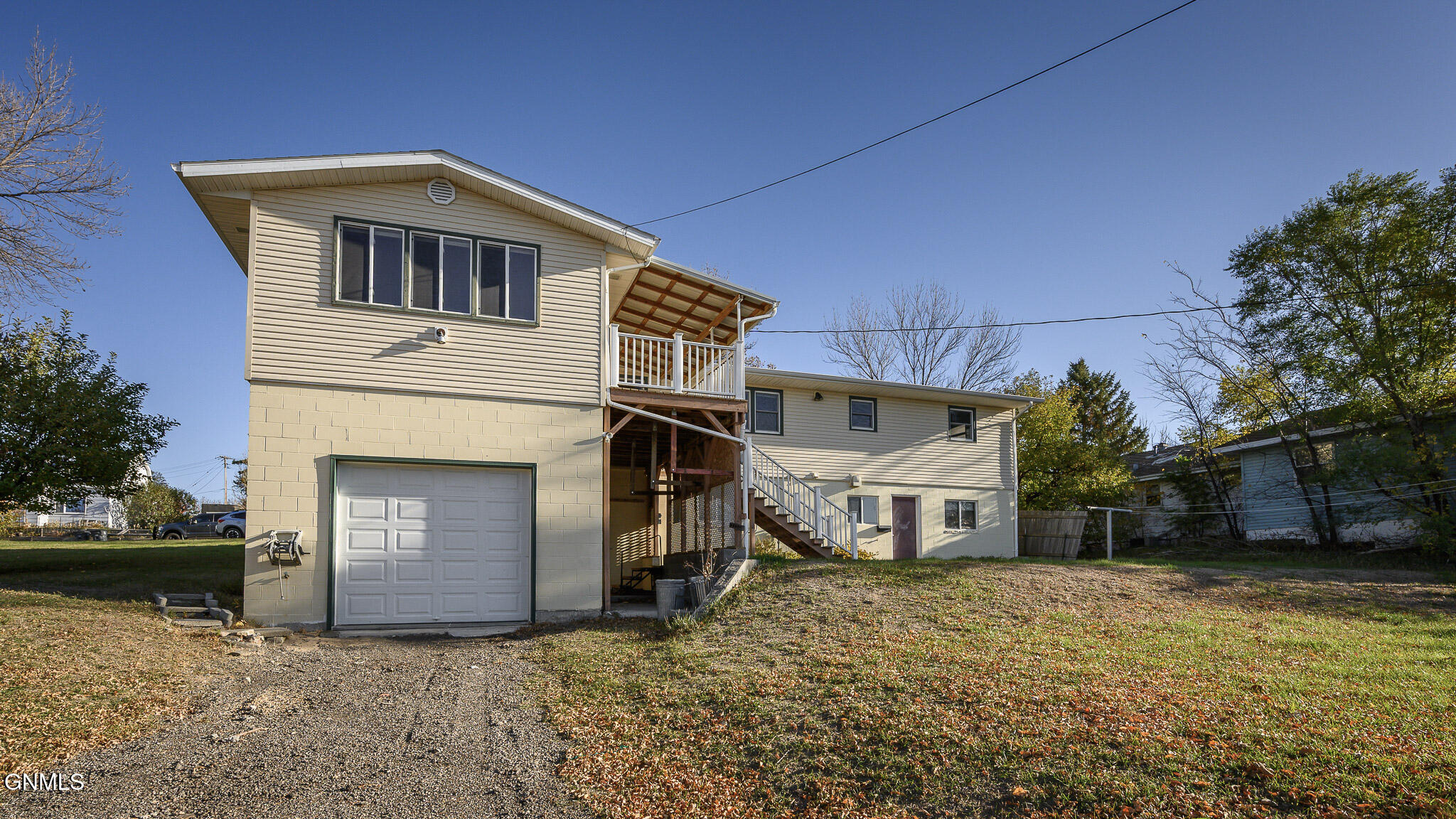 main property photo 49