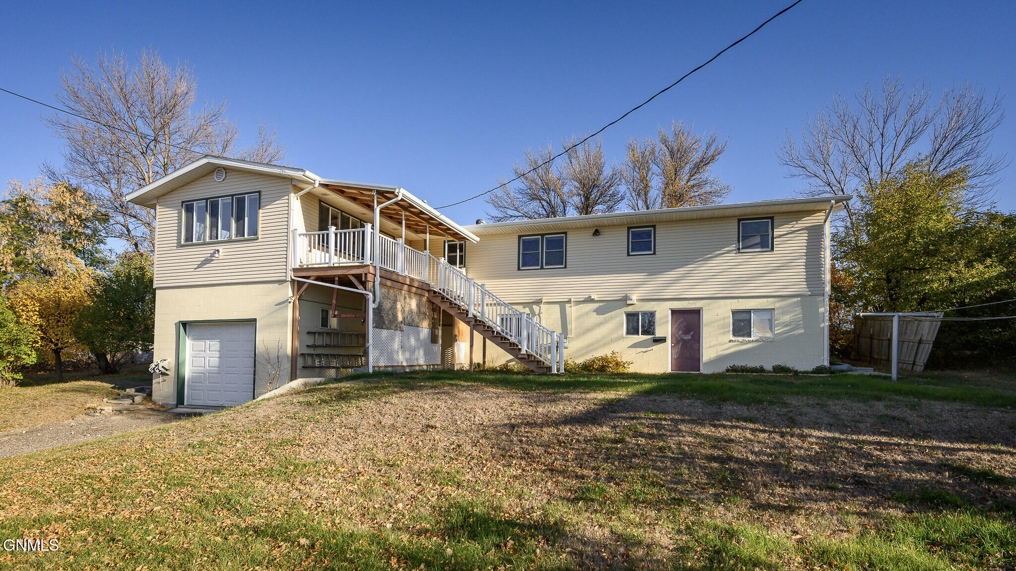 main property photo 50