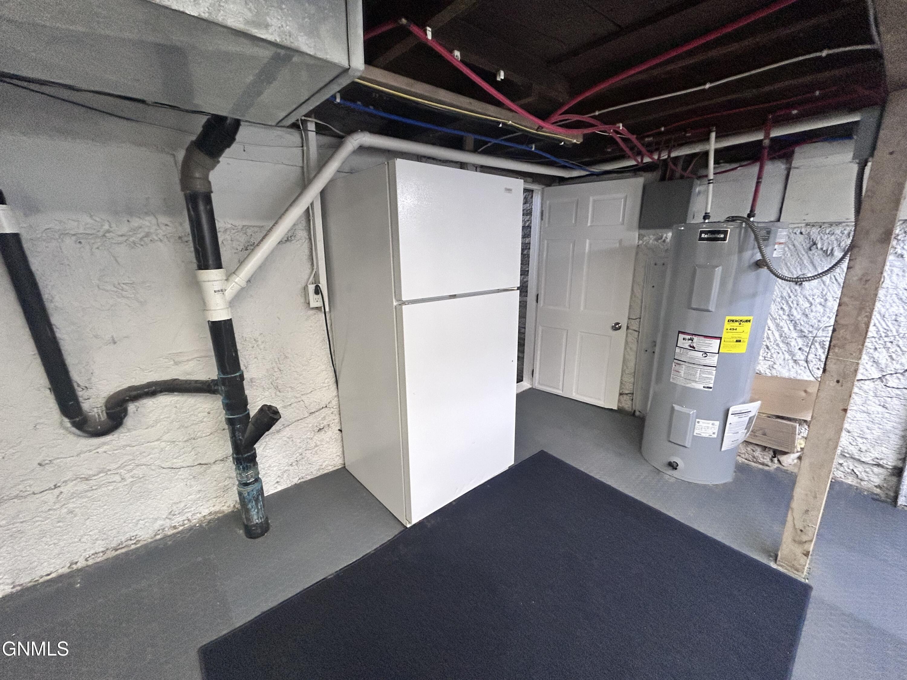main property photo 23