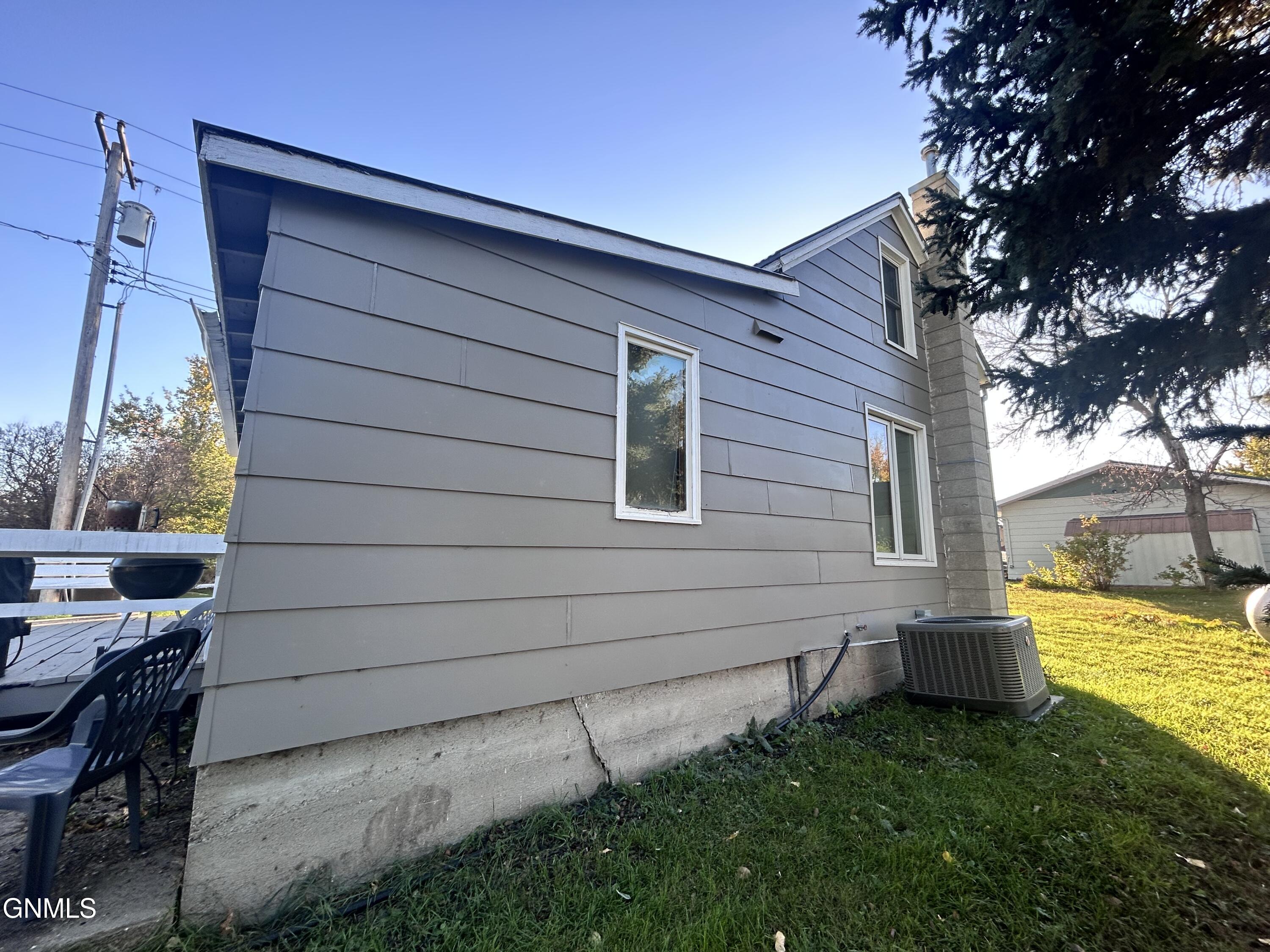 main property photo 5