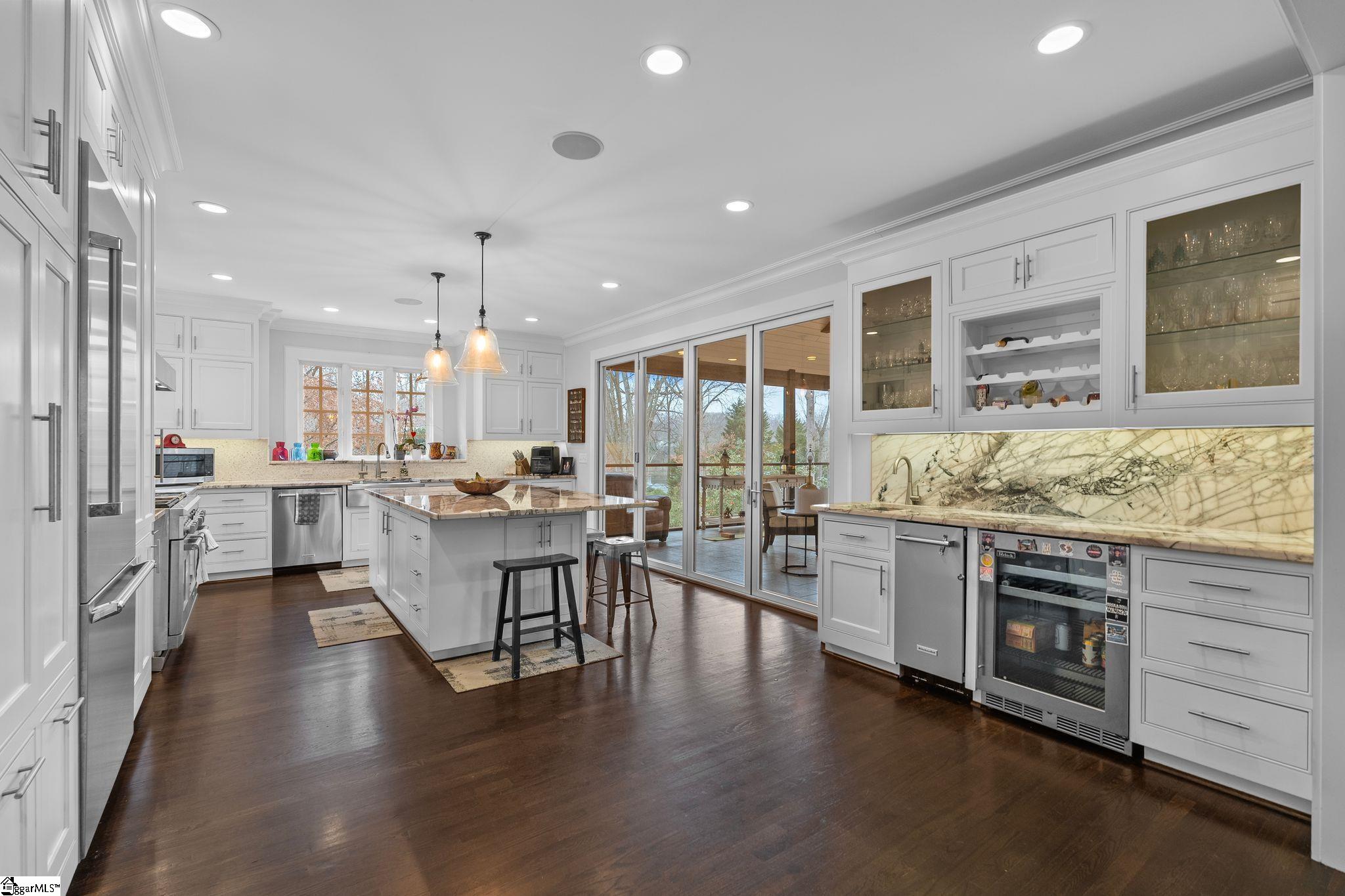 property viewer photo 16