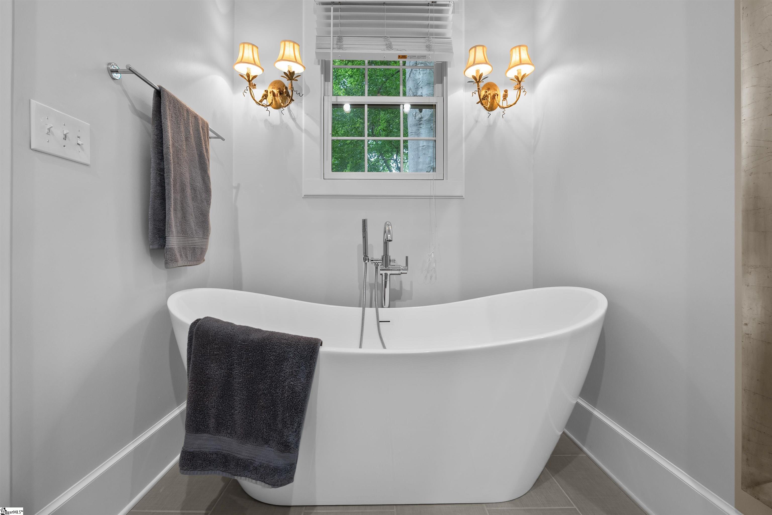 property viewer photo 31