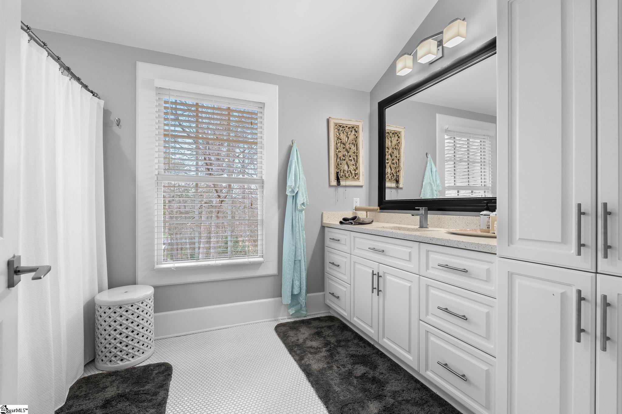 property viewer photo 40