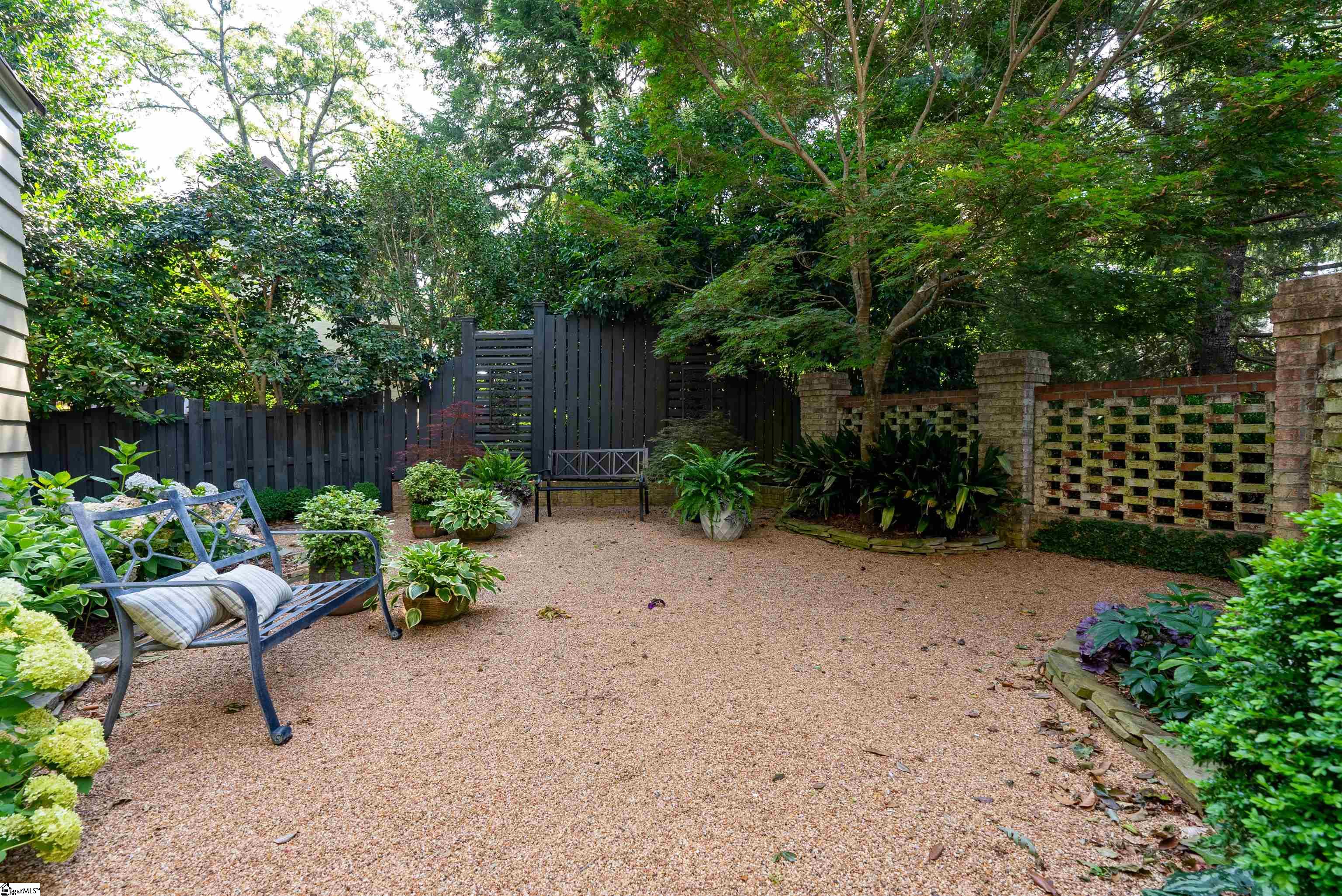 property viewer photo 45