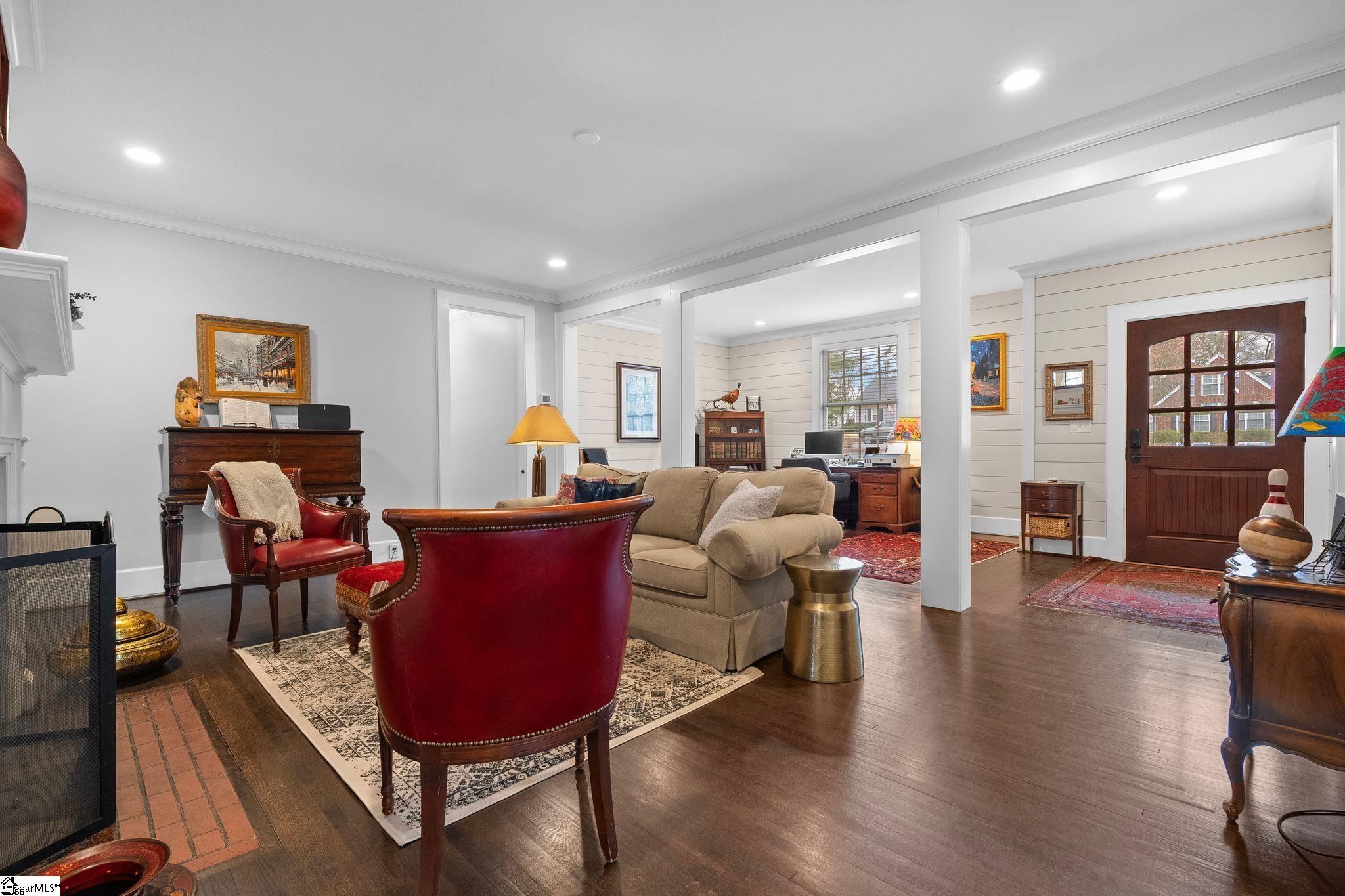 property viewer photo 7