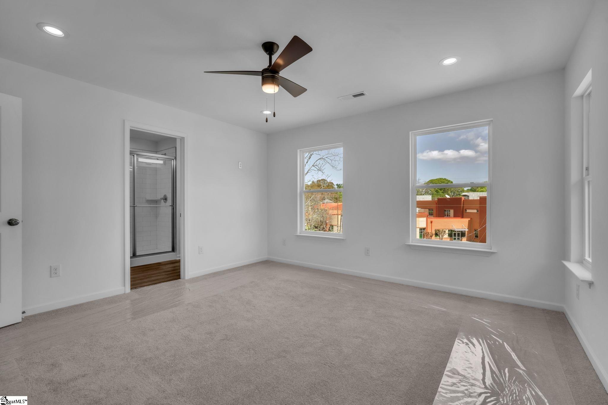 property viewer photo 13