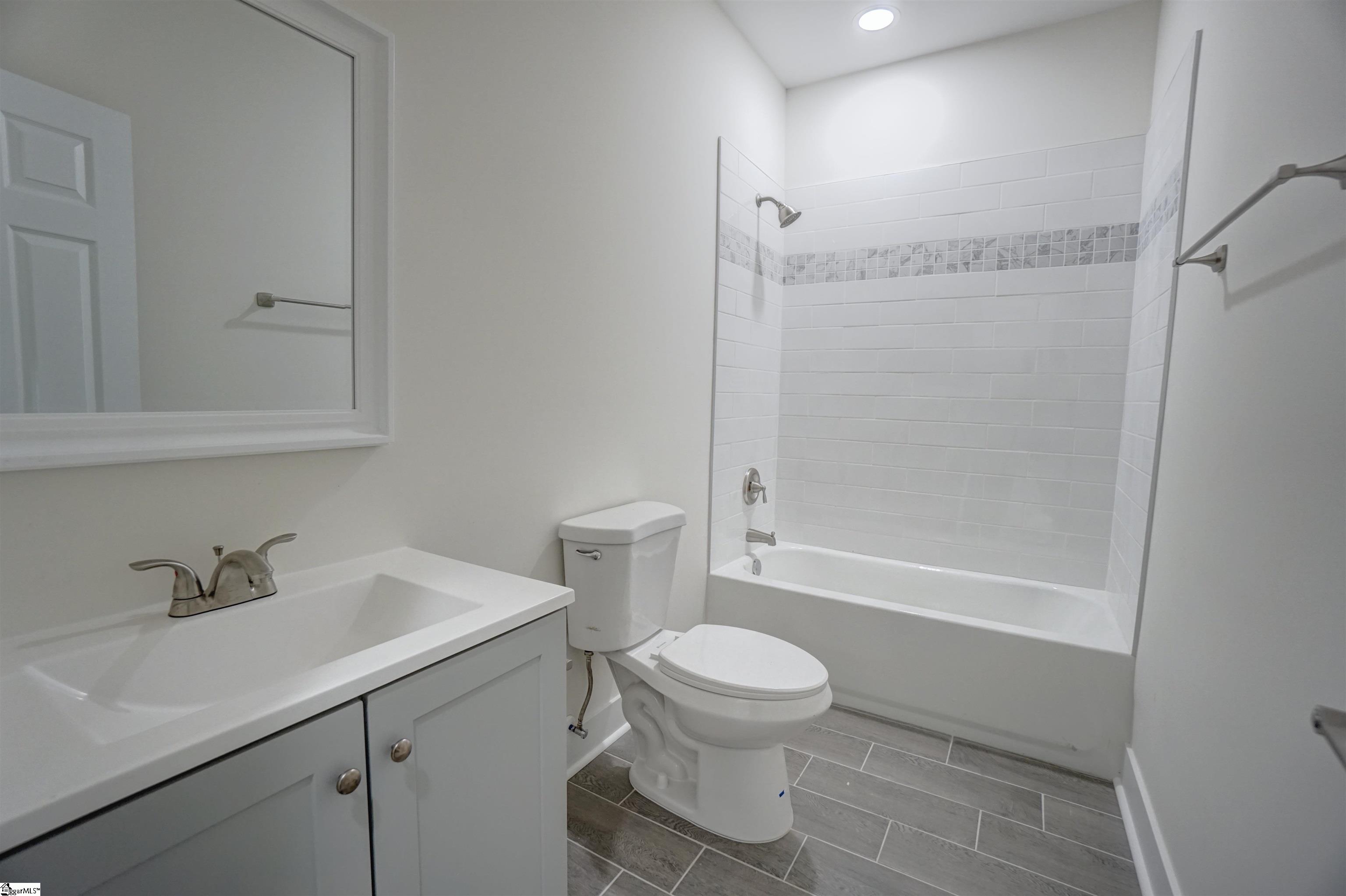 property viewer photo 12