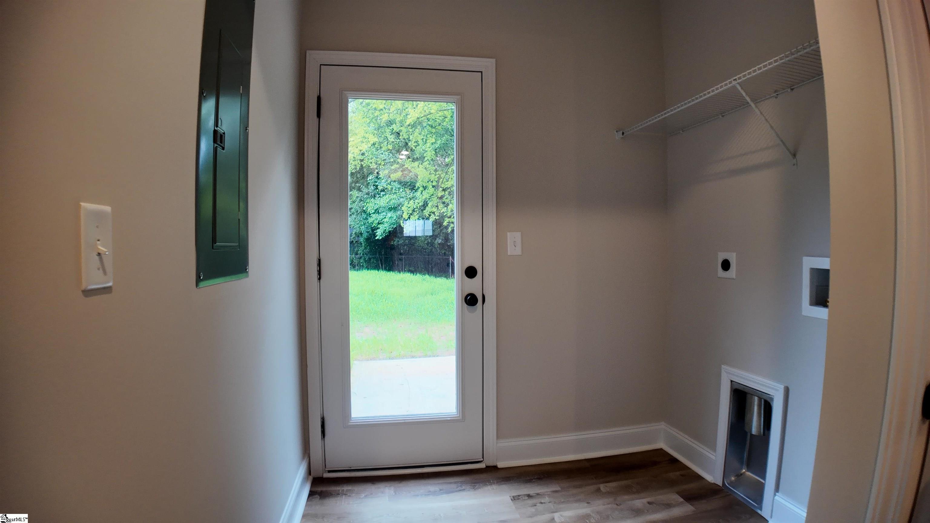 property viewer photo 10