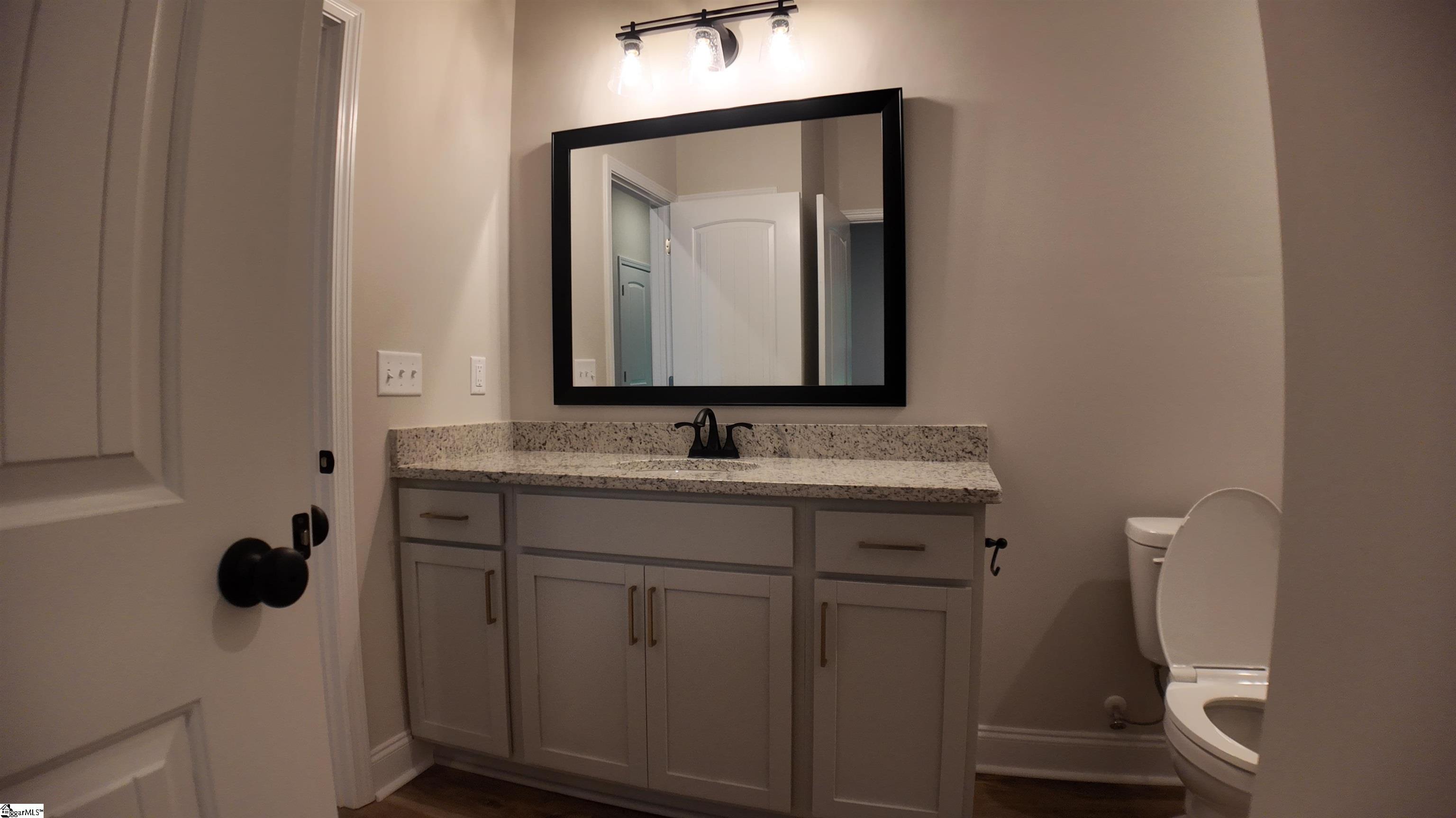 property viewer photo 9