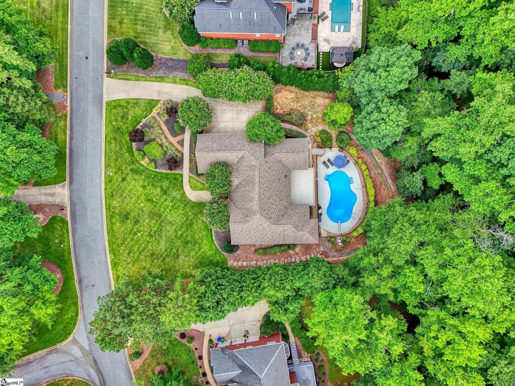 main property photo 31