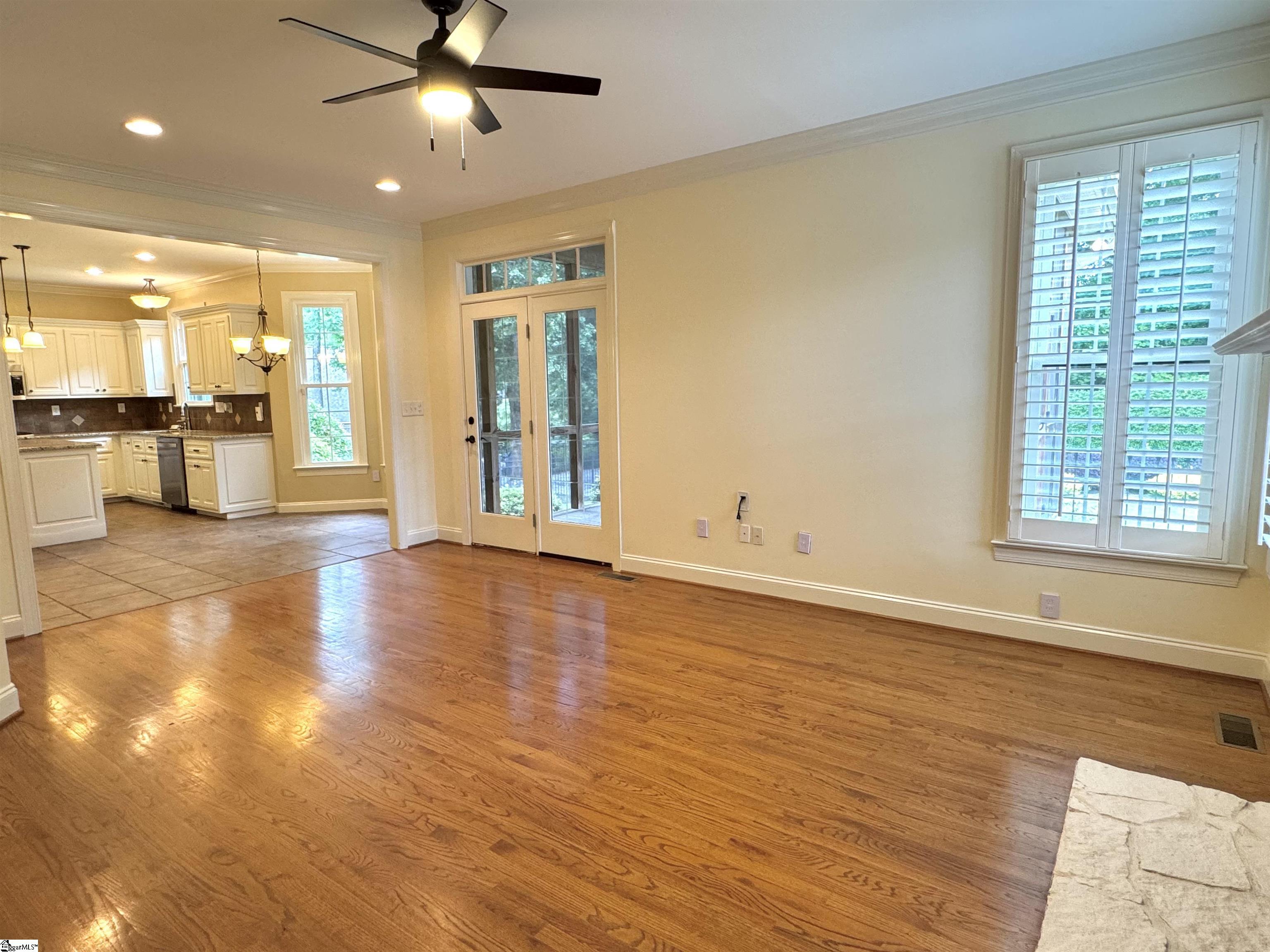 property viewer photo 10