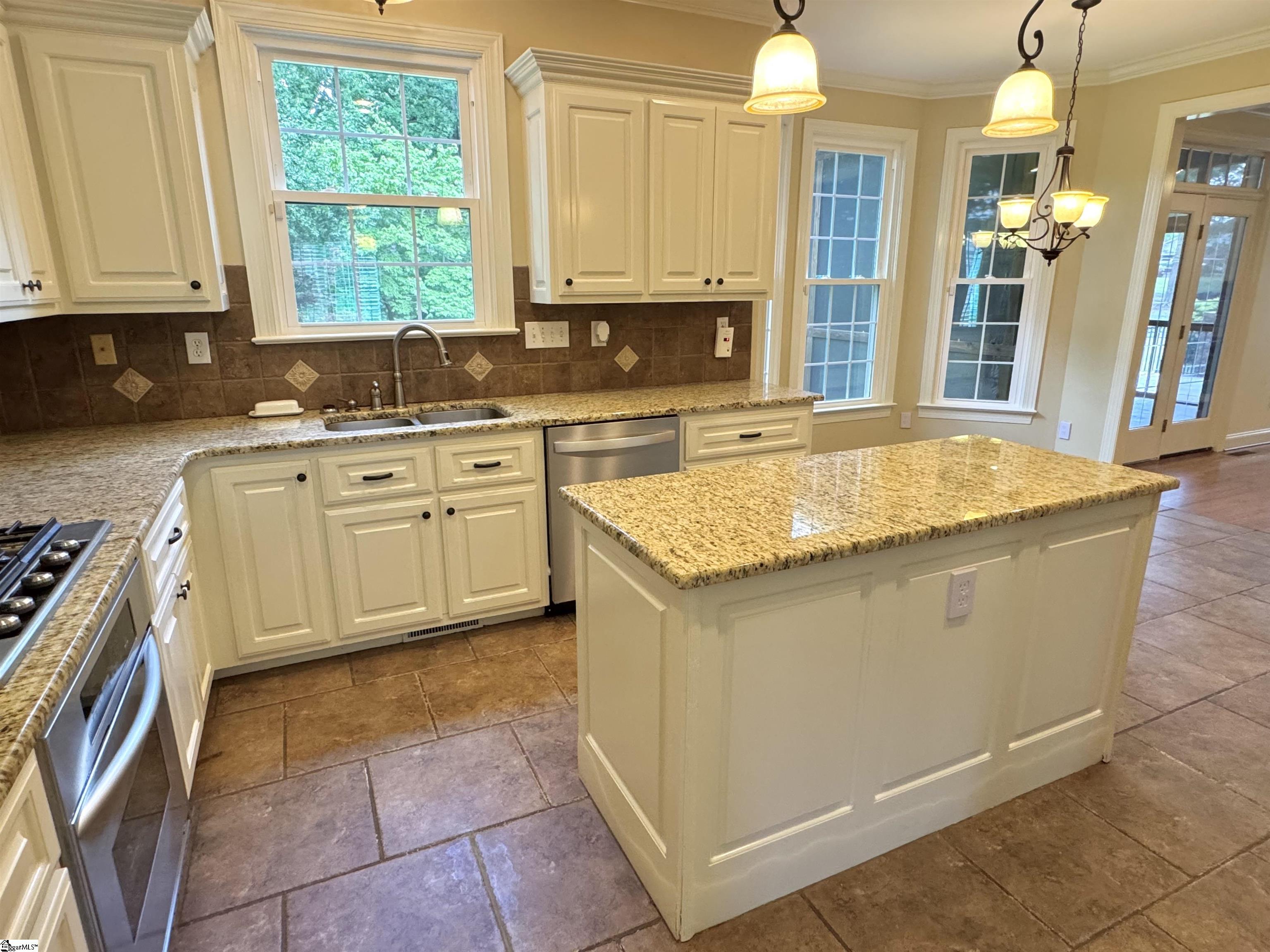property viewer photo 12