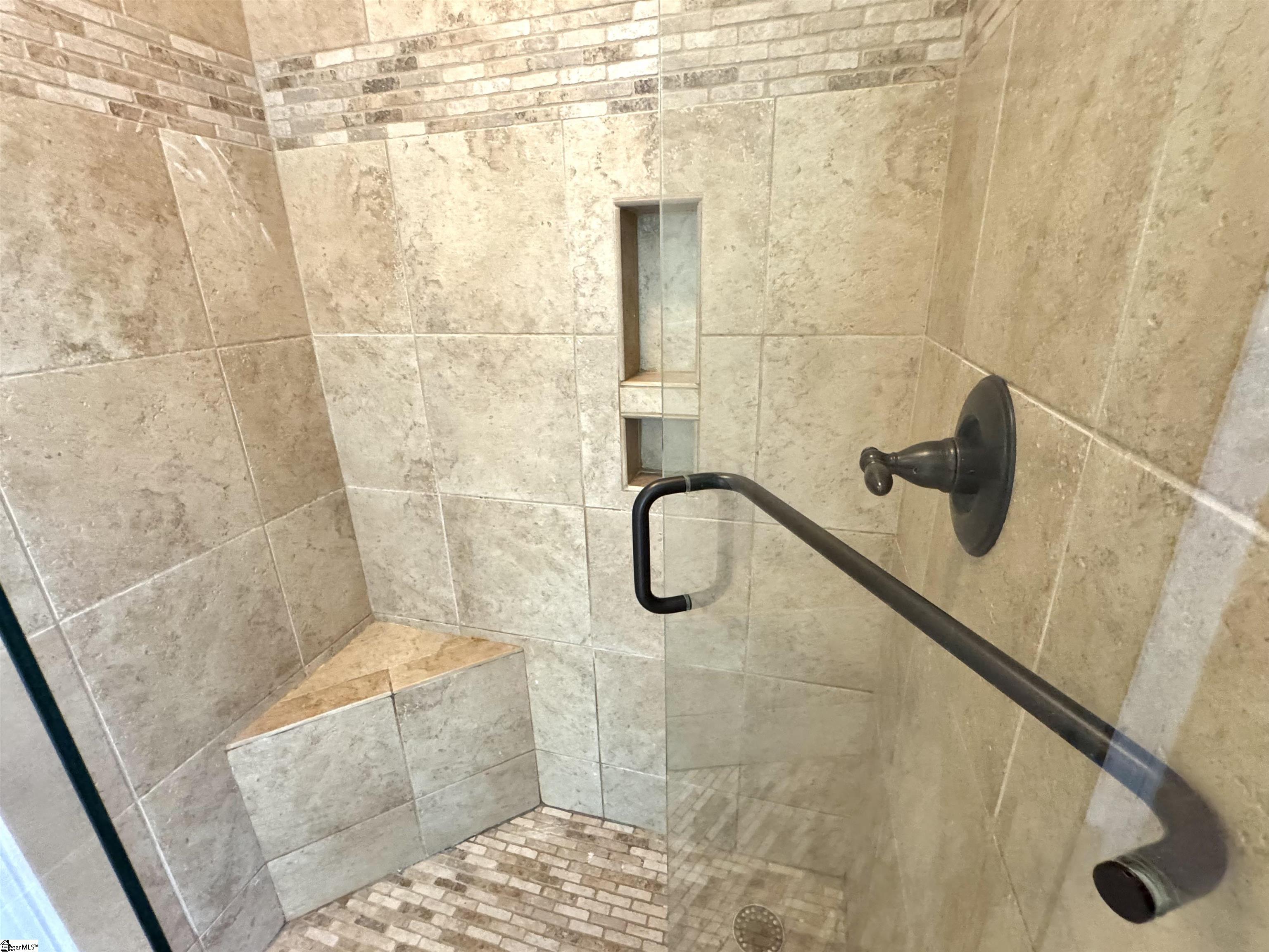 property viewer photo 19