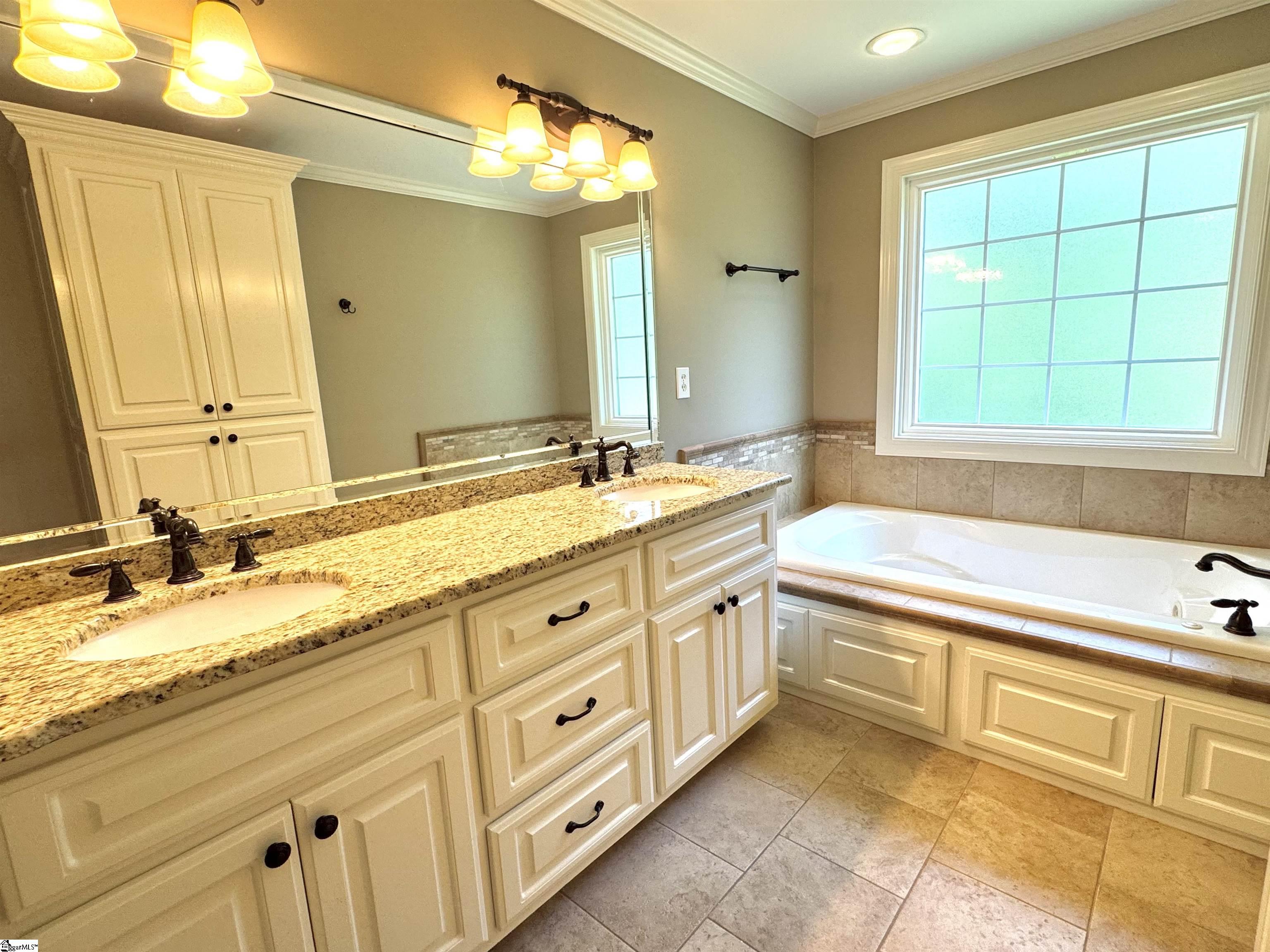 property viewer photo 20