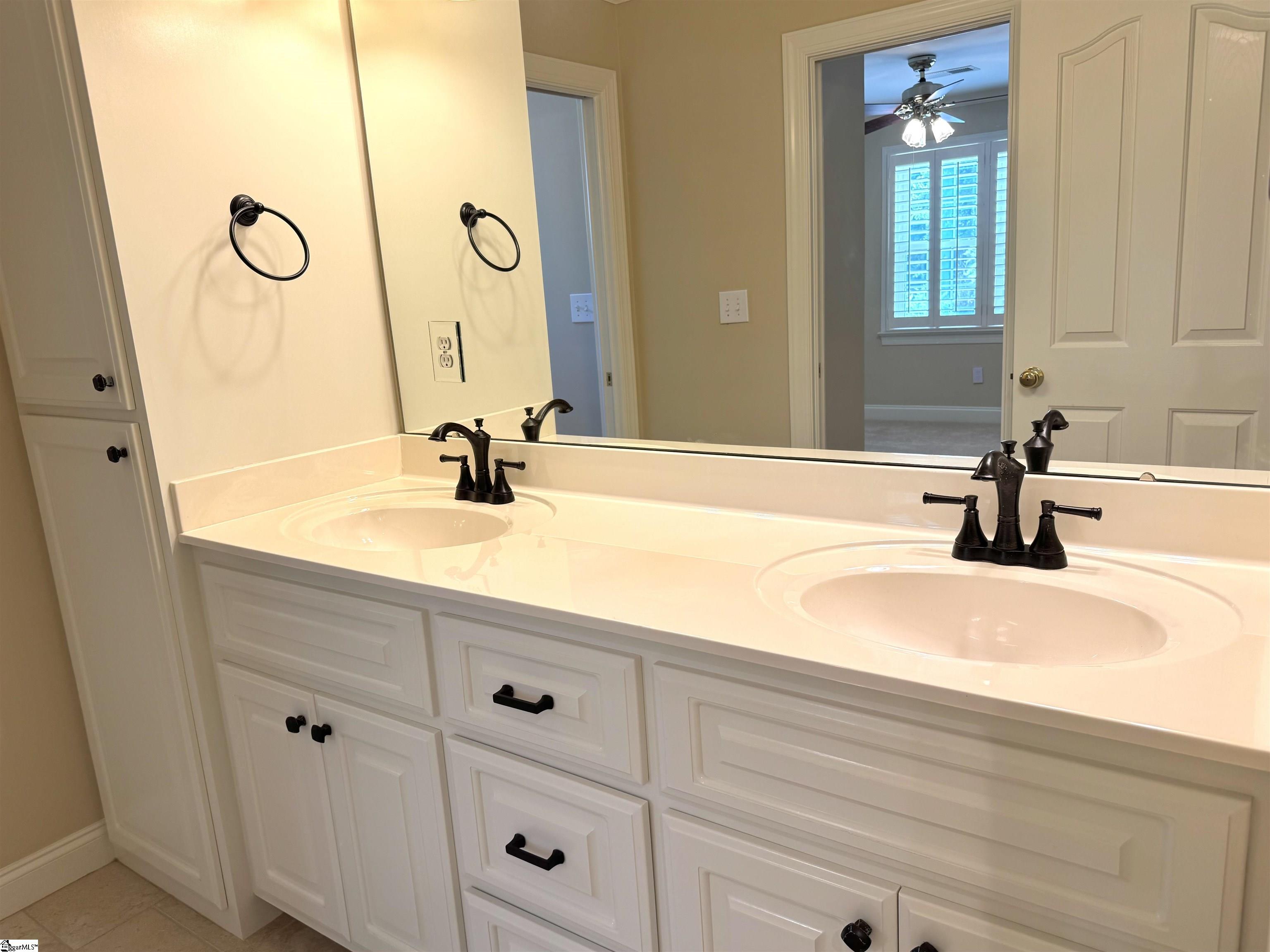 property viewer photo 25