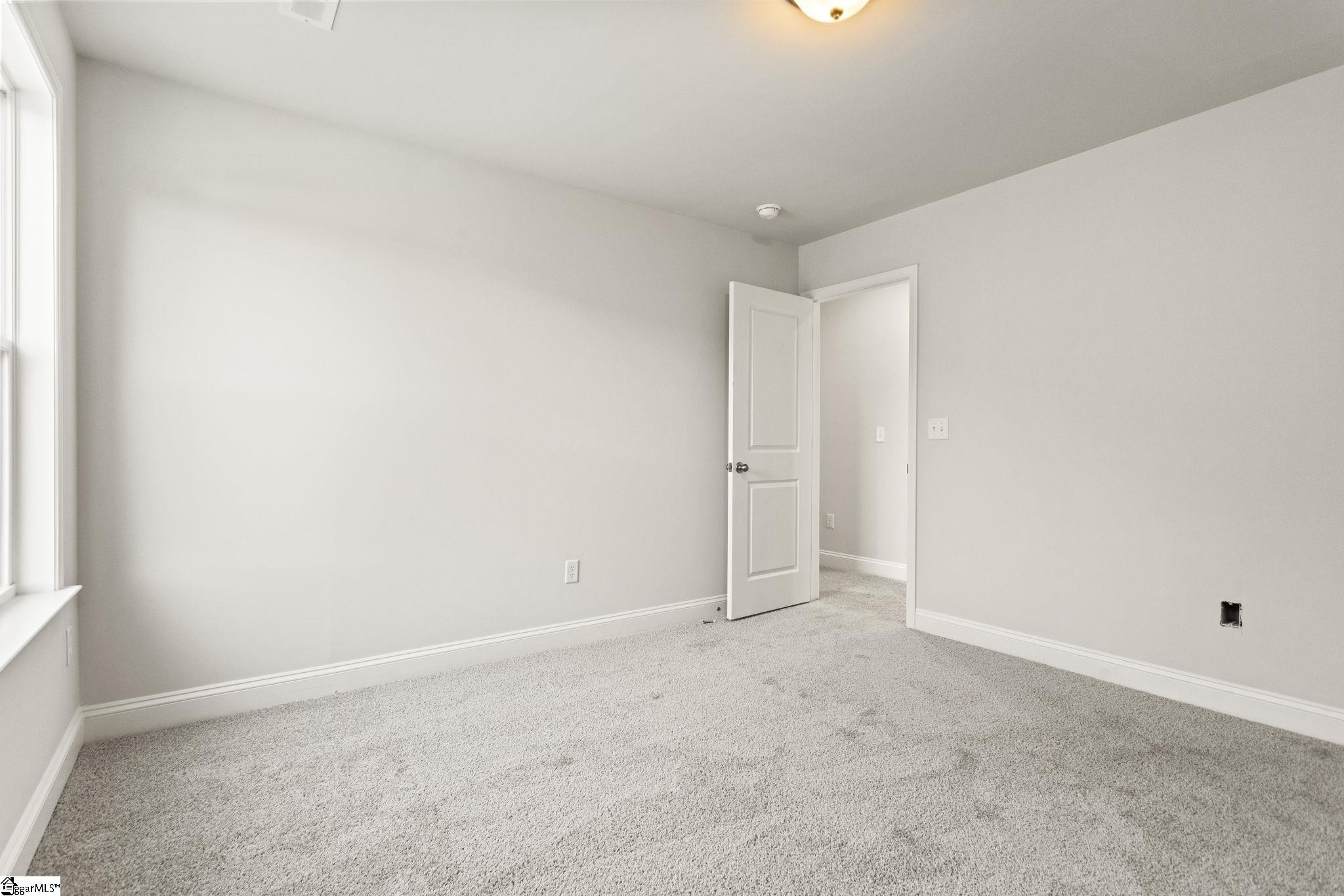 property viewer photo 25