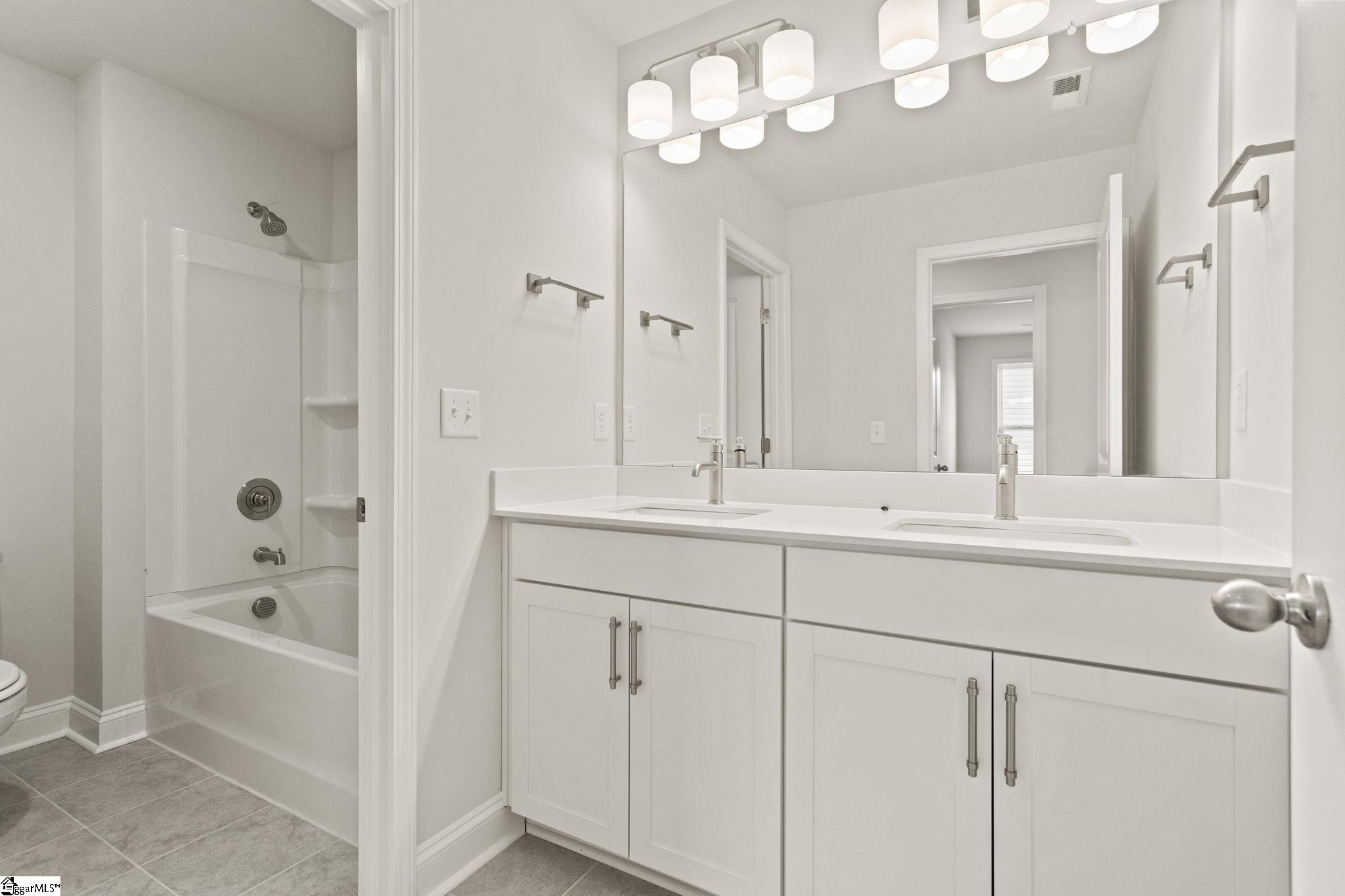 property viewer photo 26
