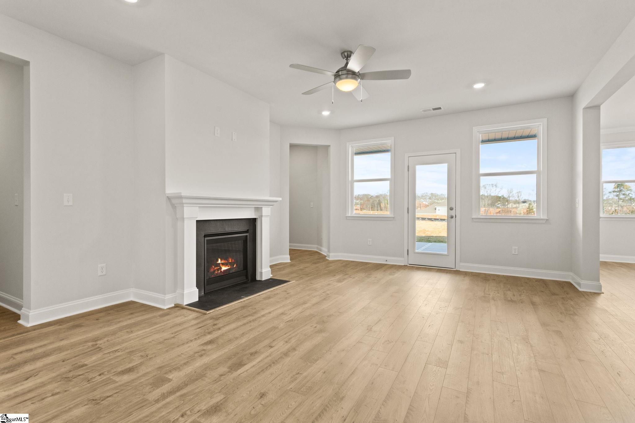 property viewer photo 7
