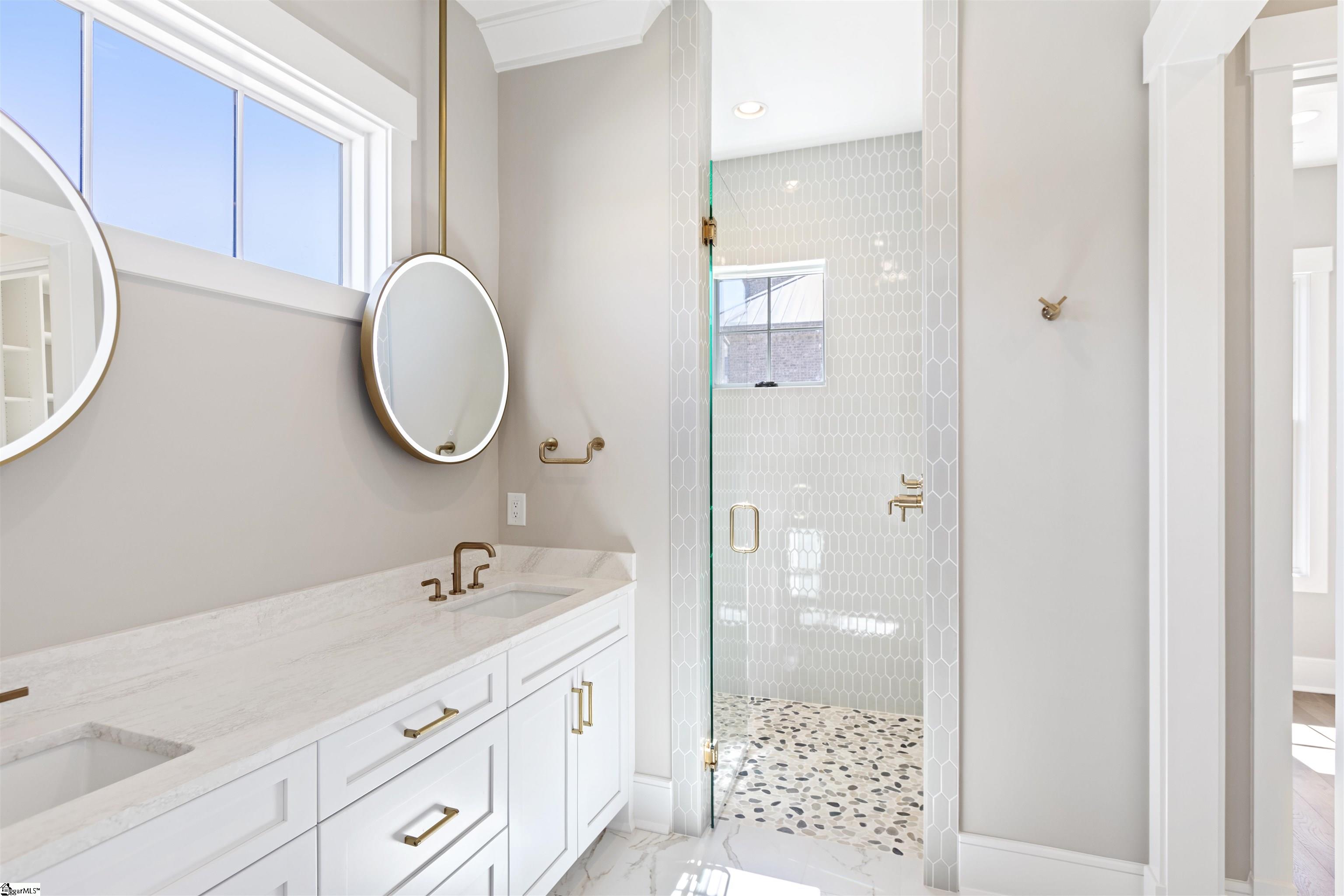 property viewer photo 16