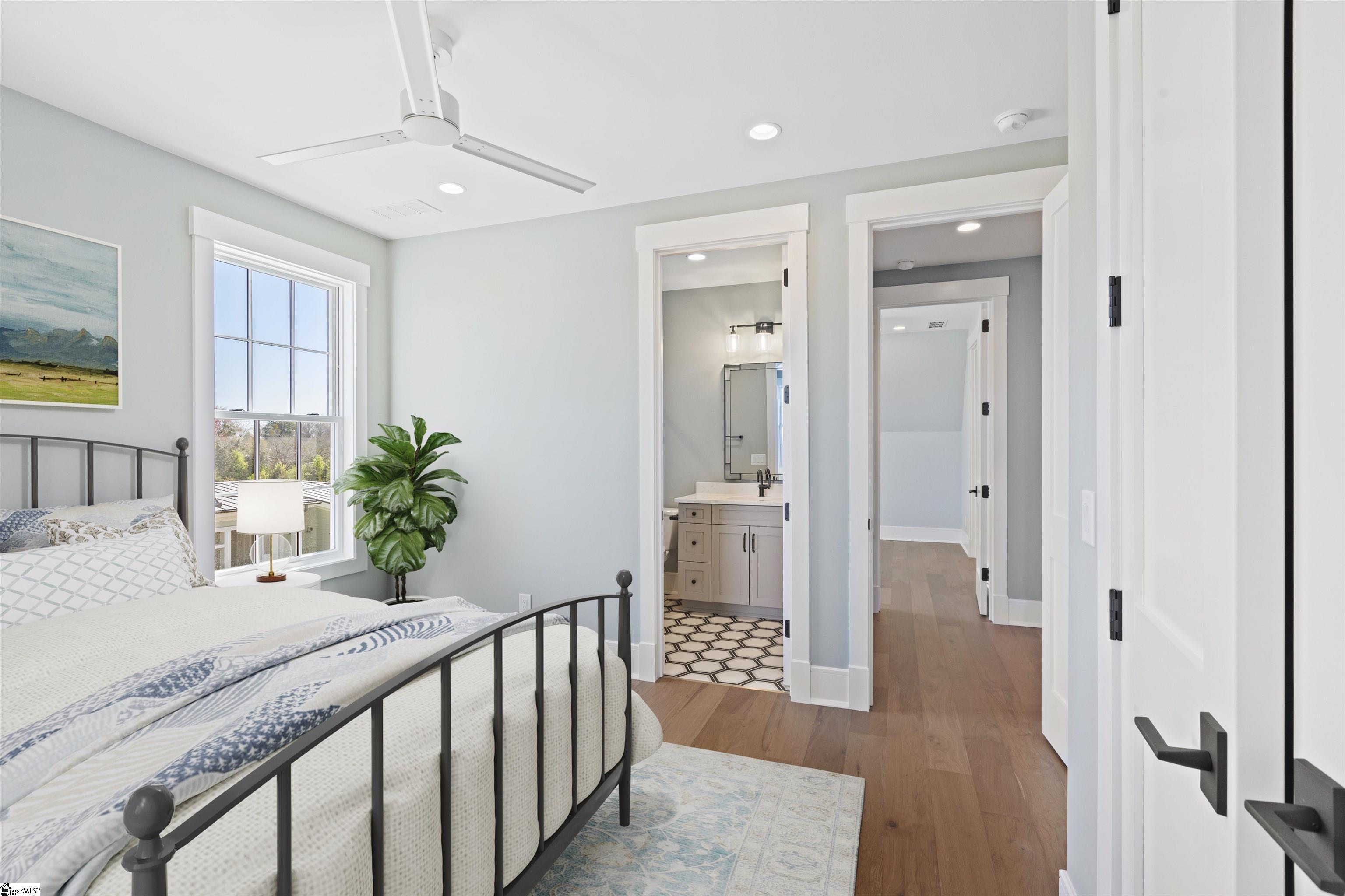property viewer photo 25