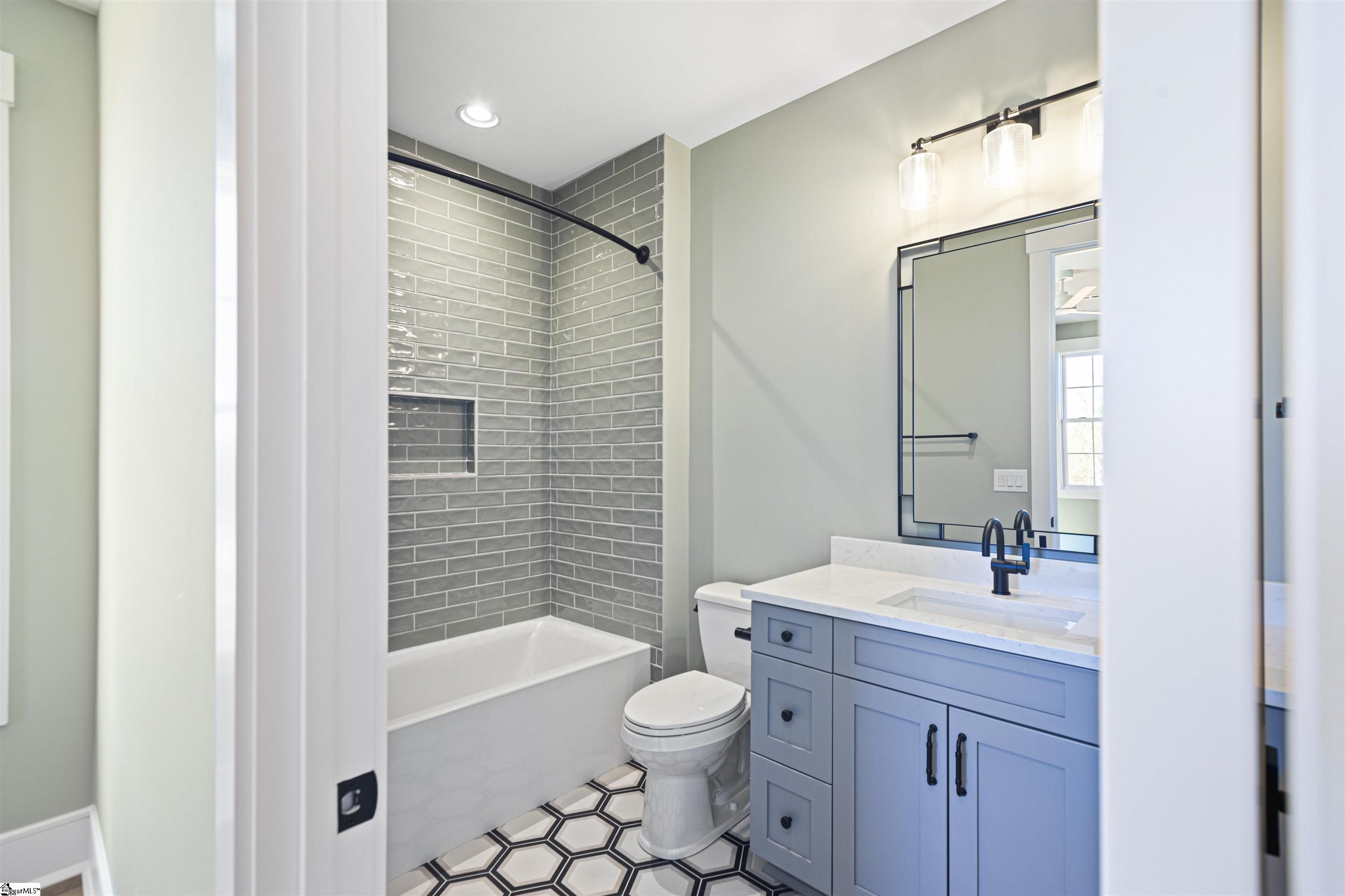 property viewer photo 26
