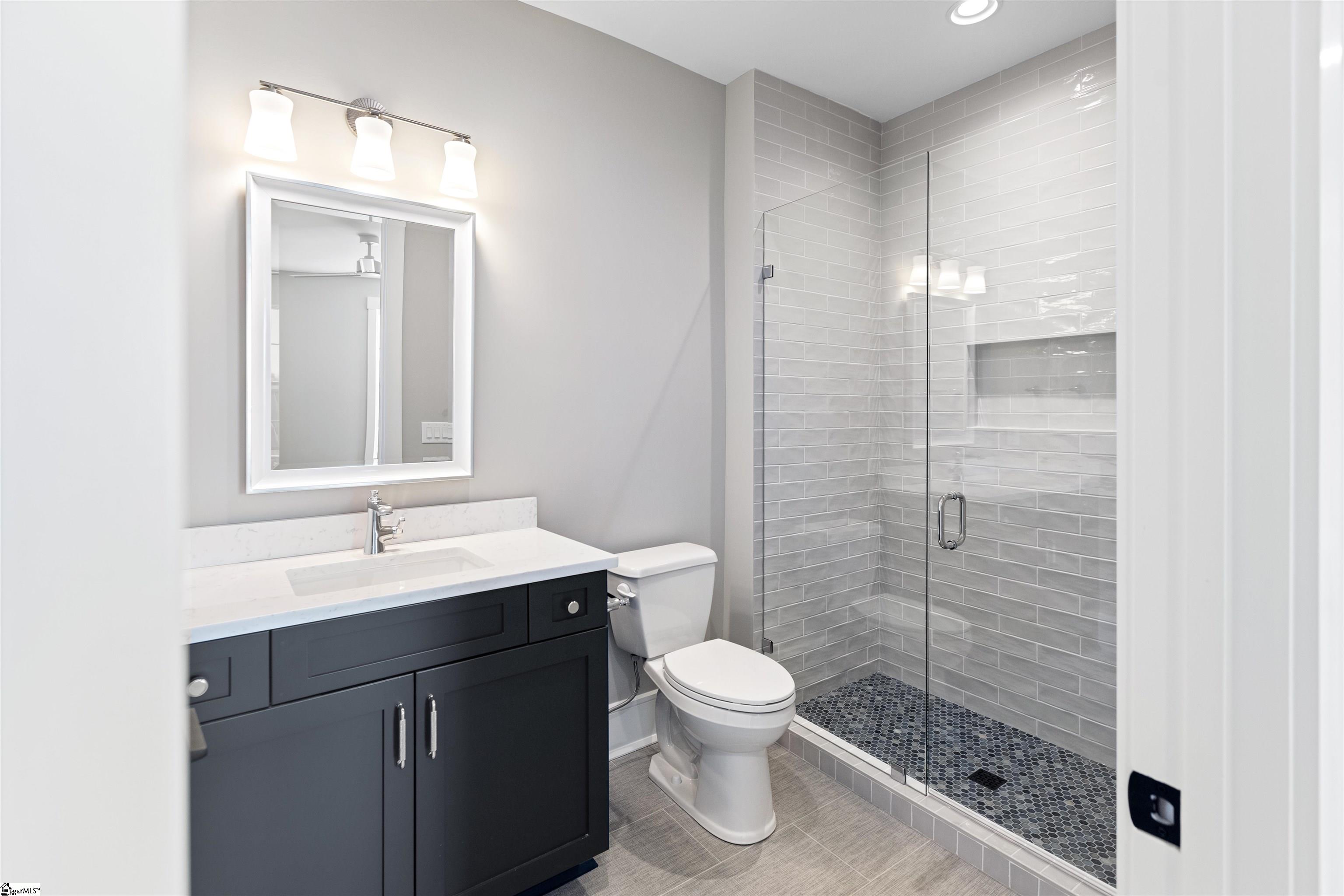 property viewer photo 30