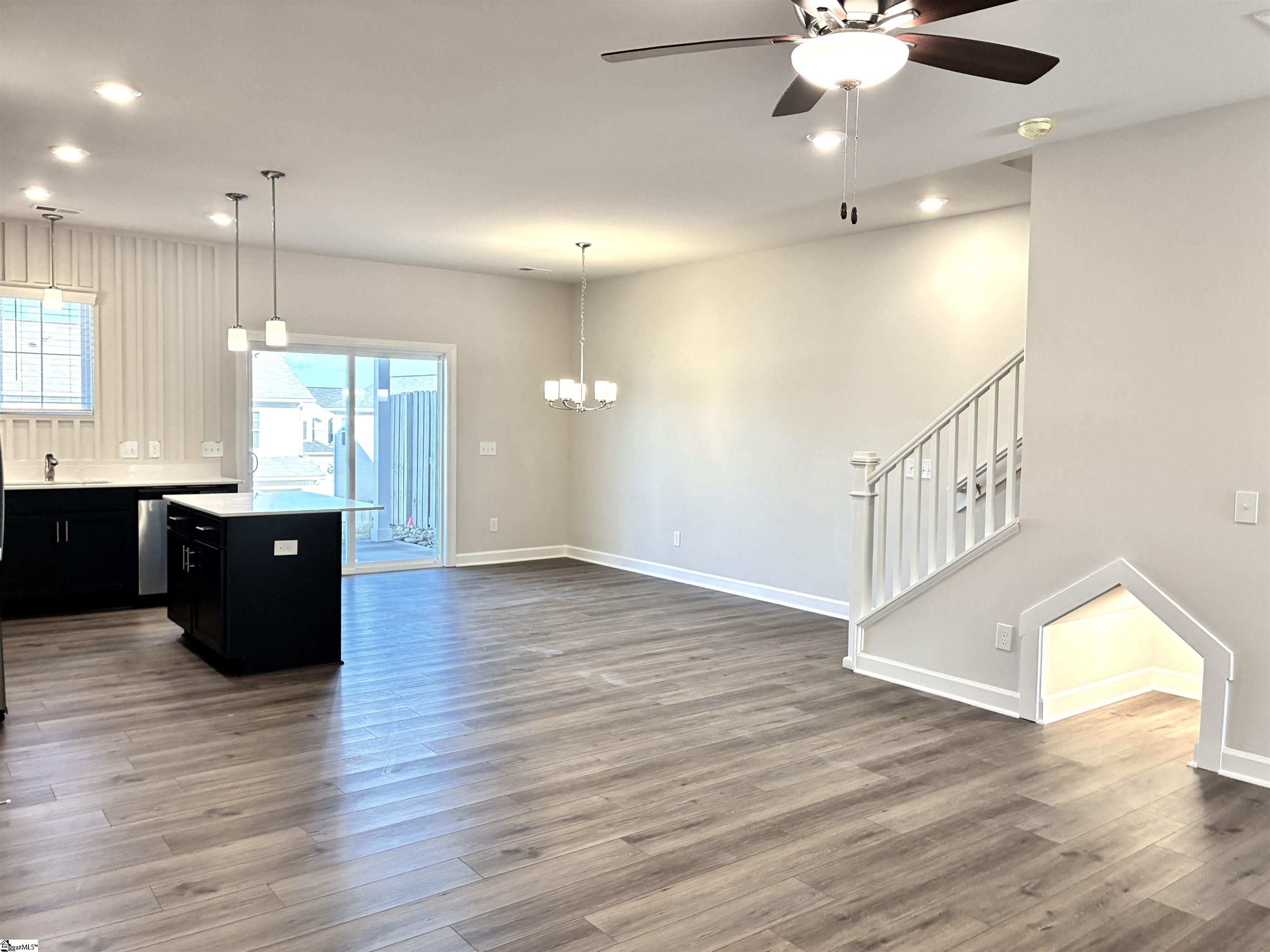 property viewer photo 4