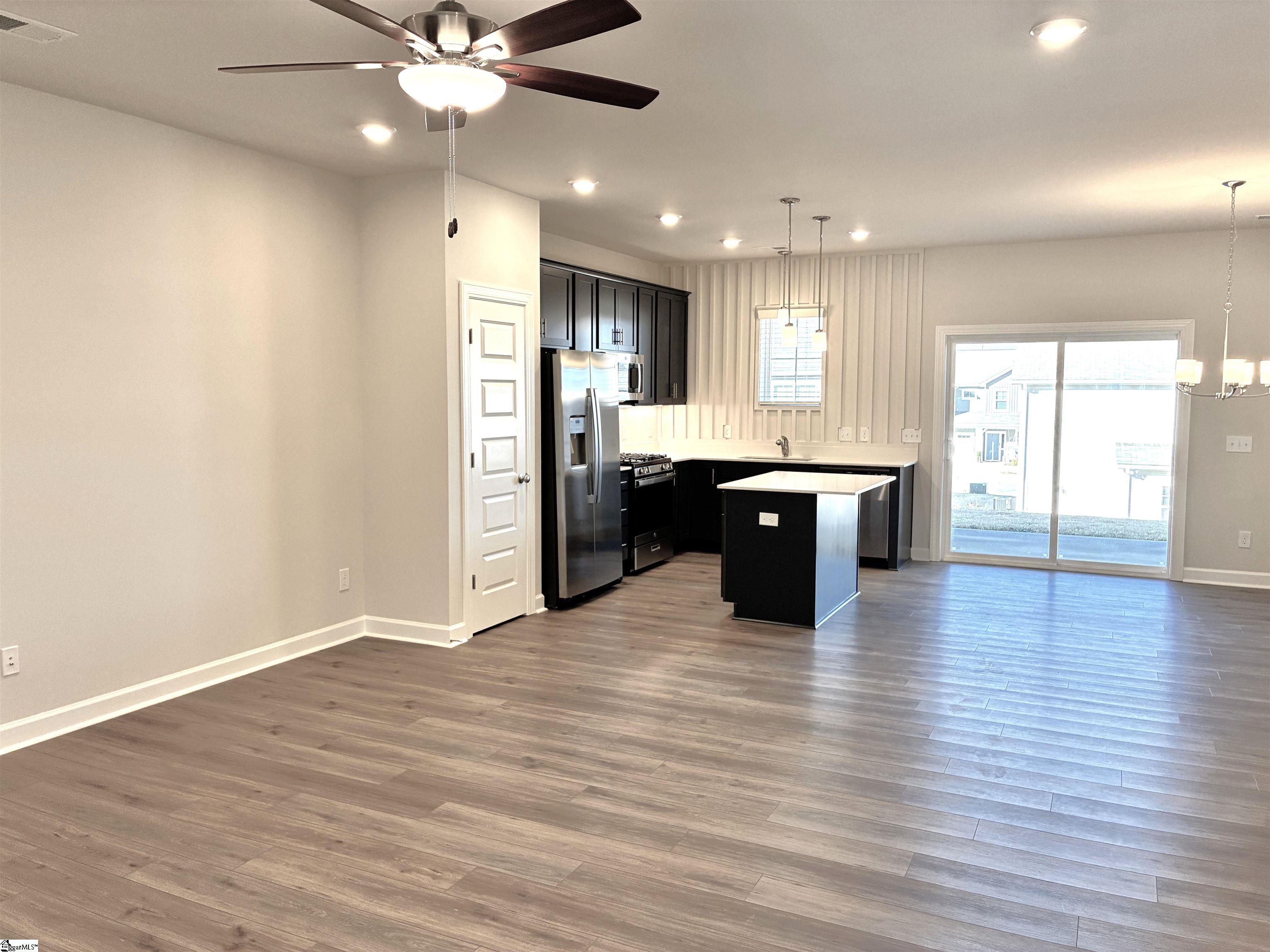 property viewer photo 5