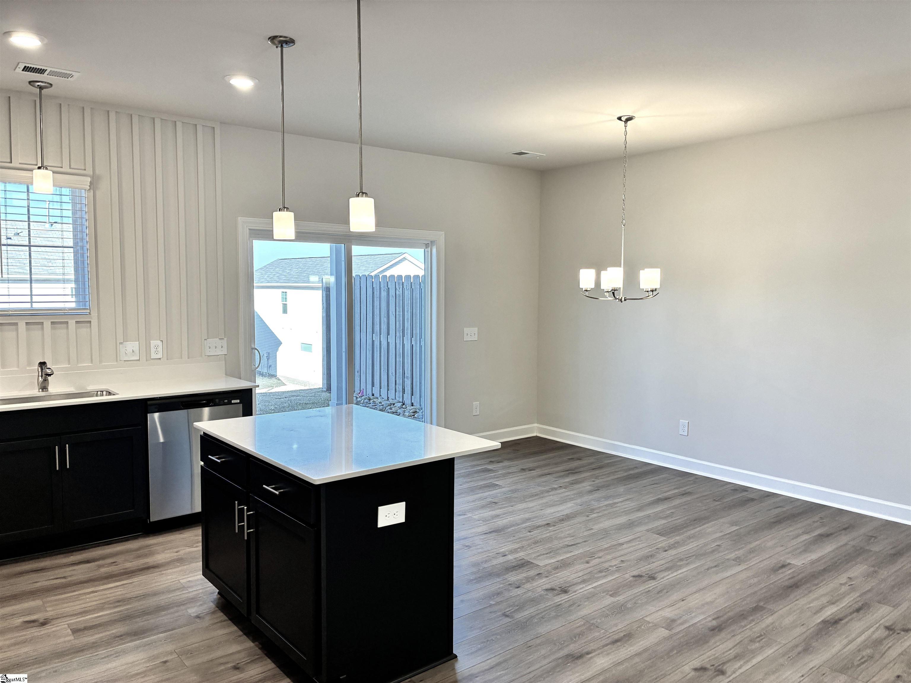 property viewer photo 6