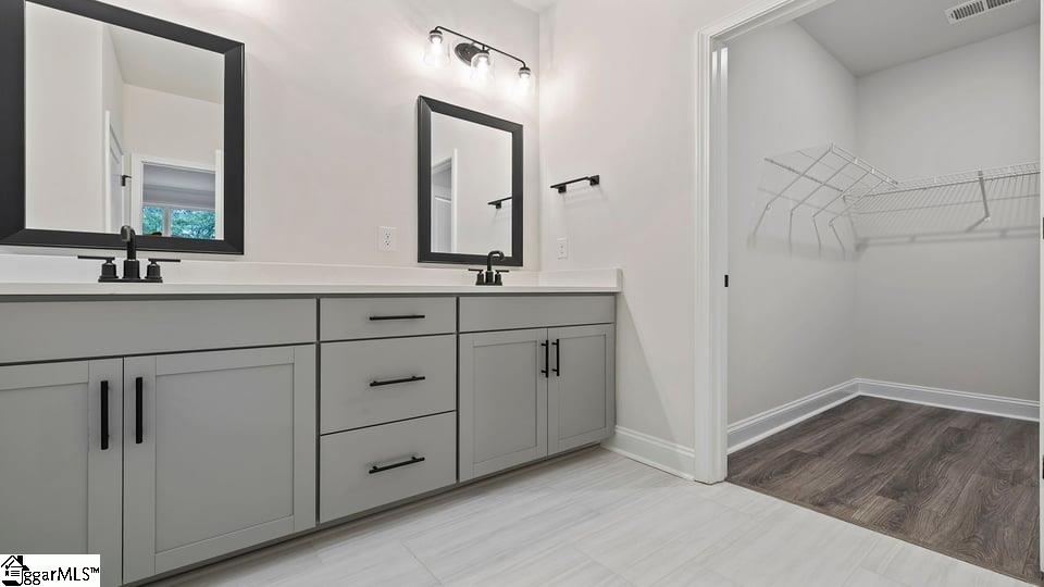 property viewer photo 25