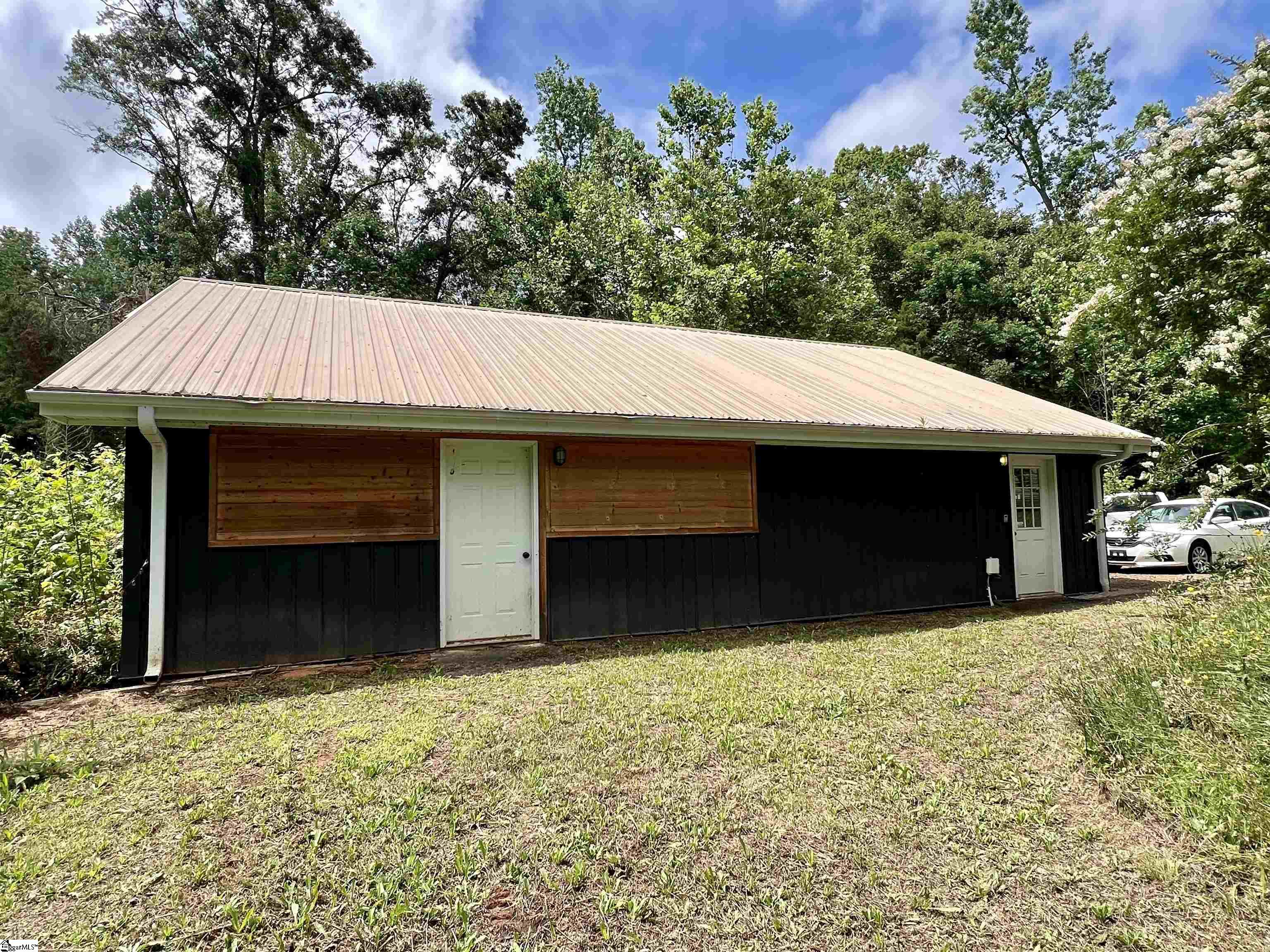 property viewer photo 3