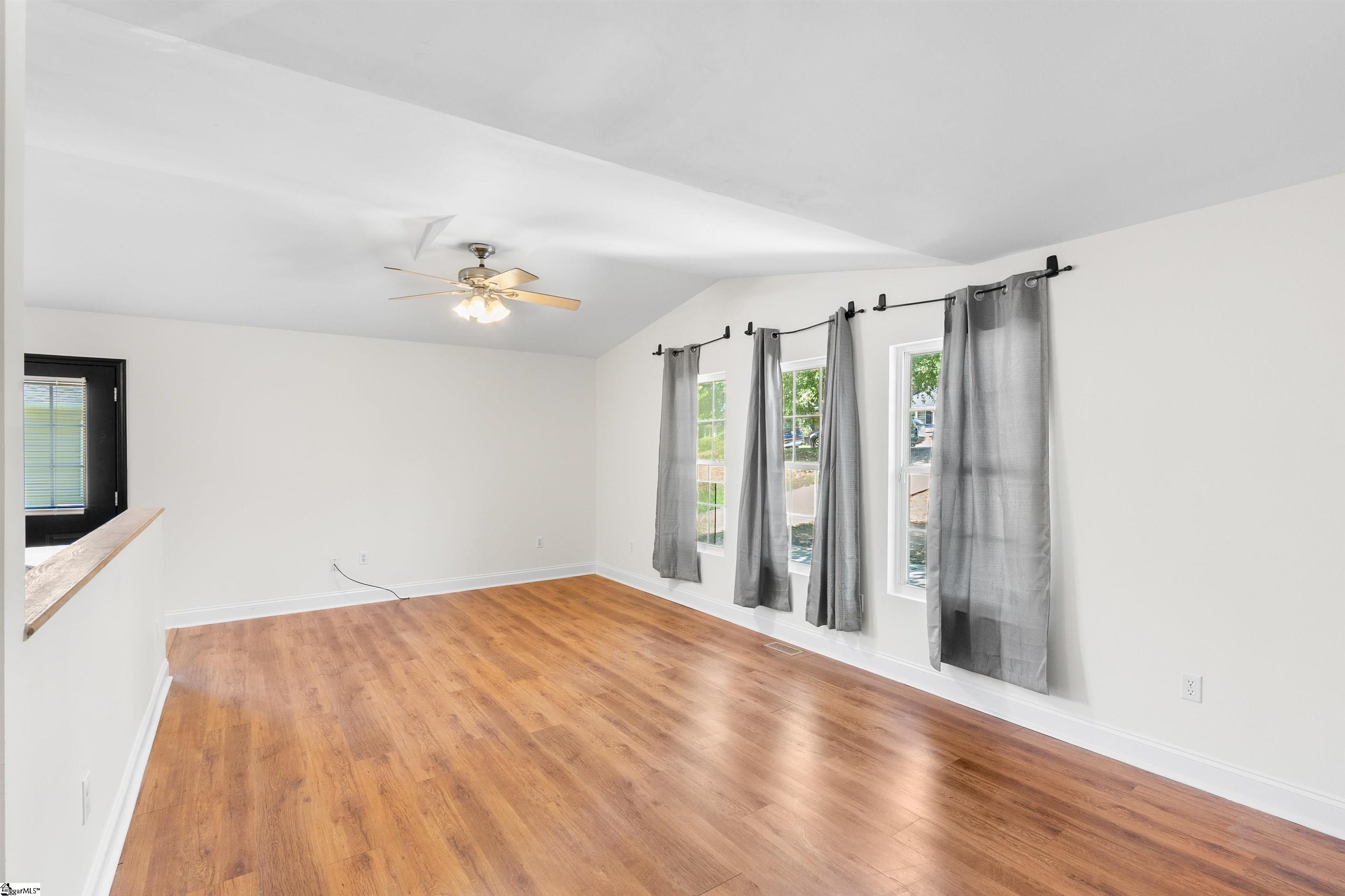 property viewer photo 5
