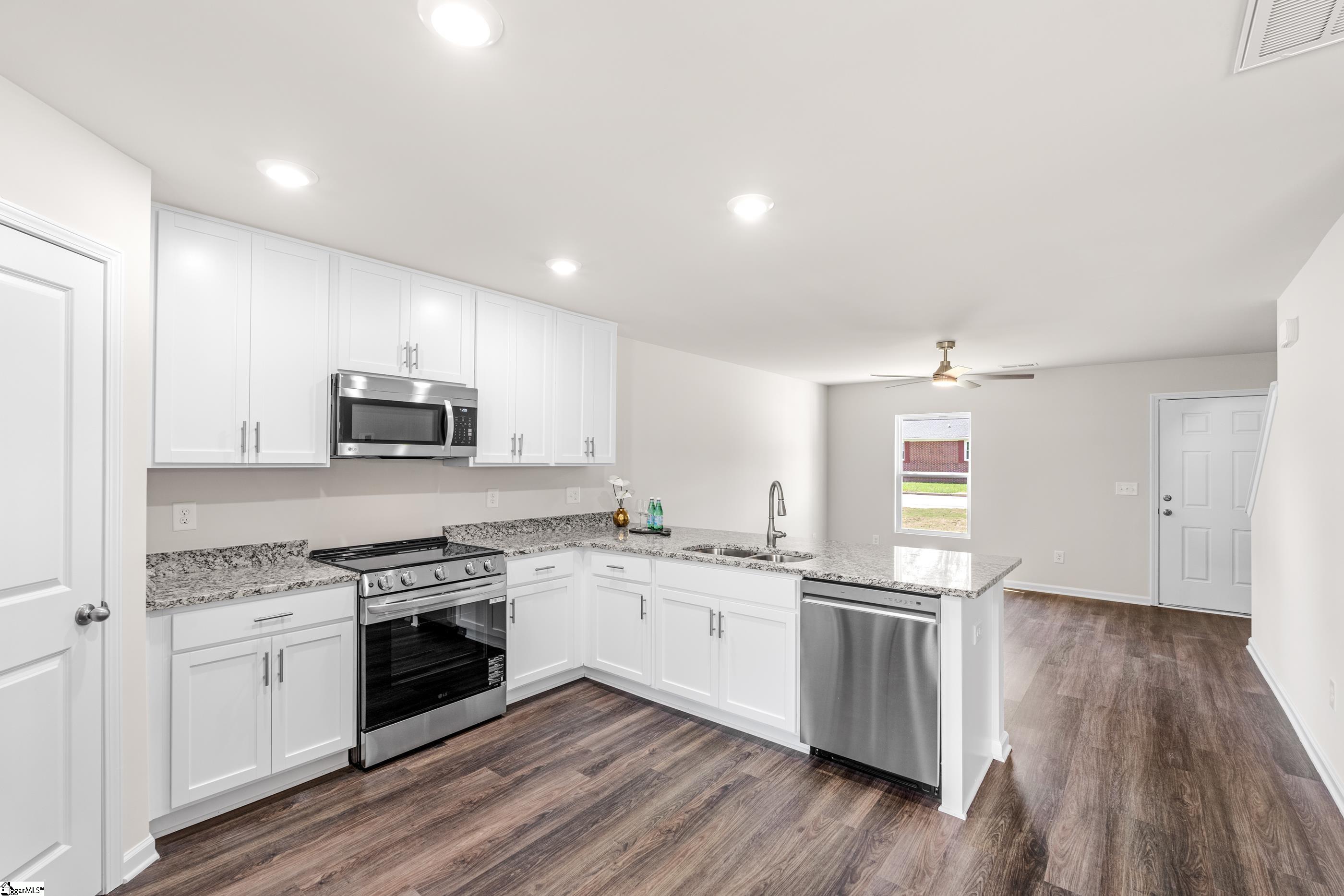 property viewer photo 10