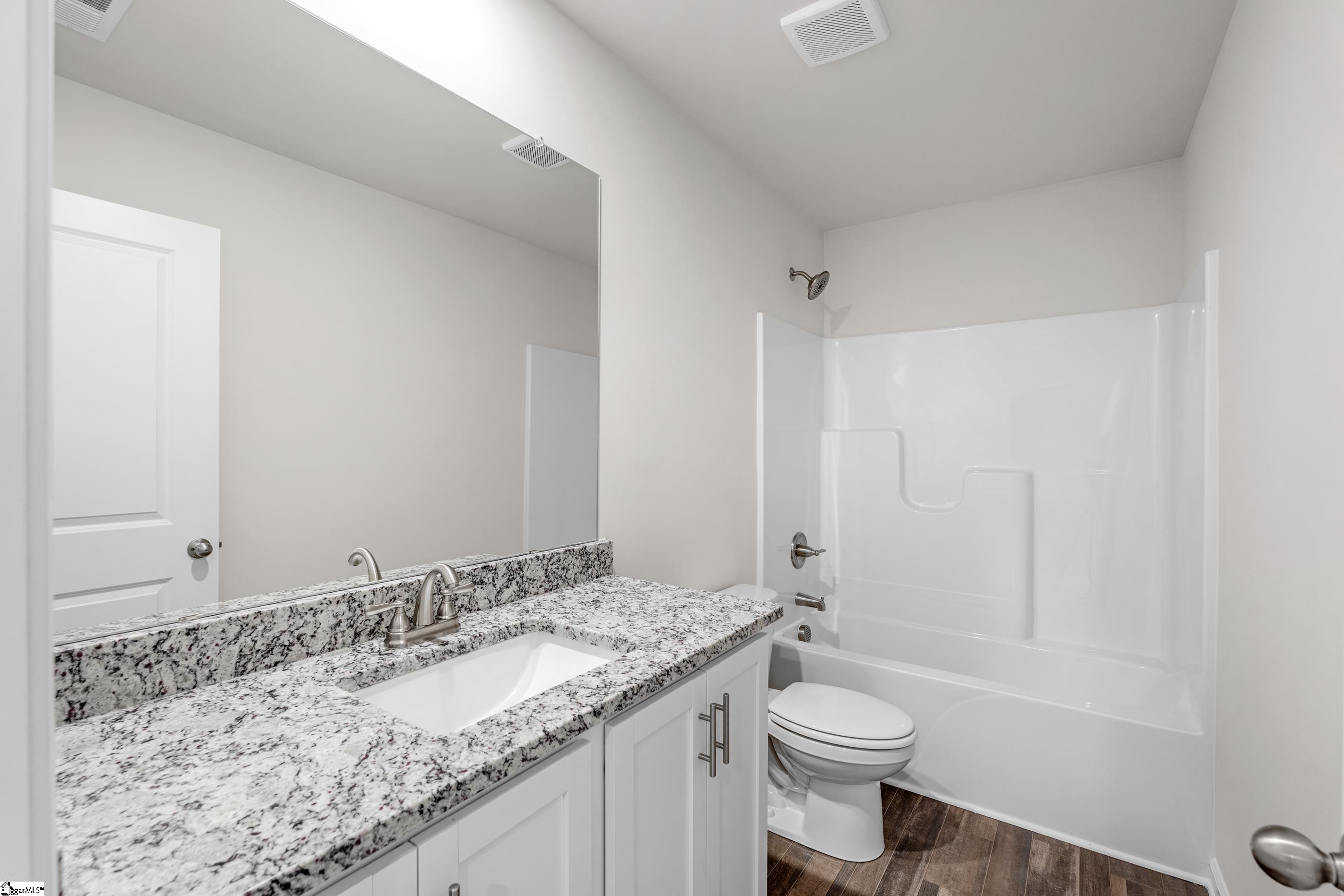 property viewer photo 31