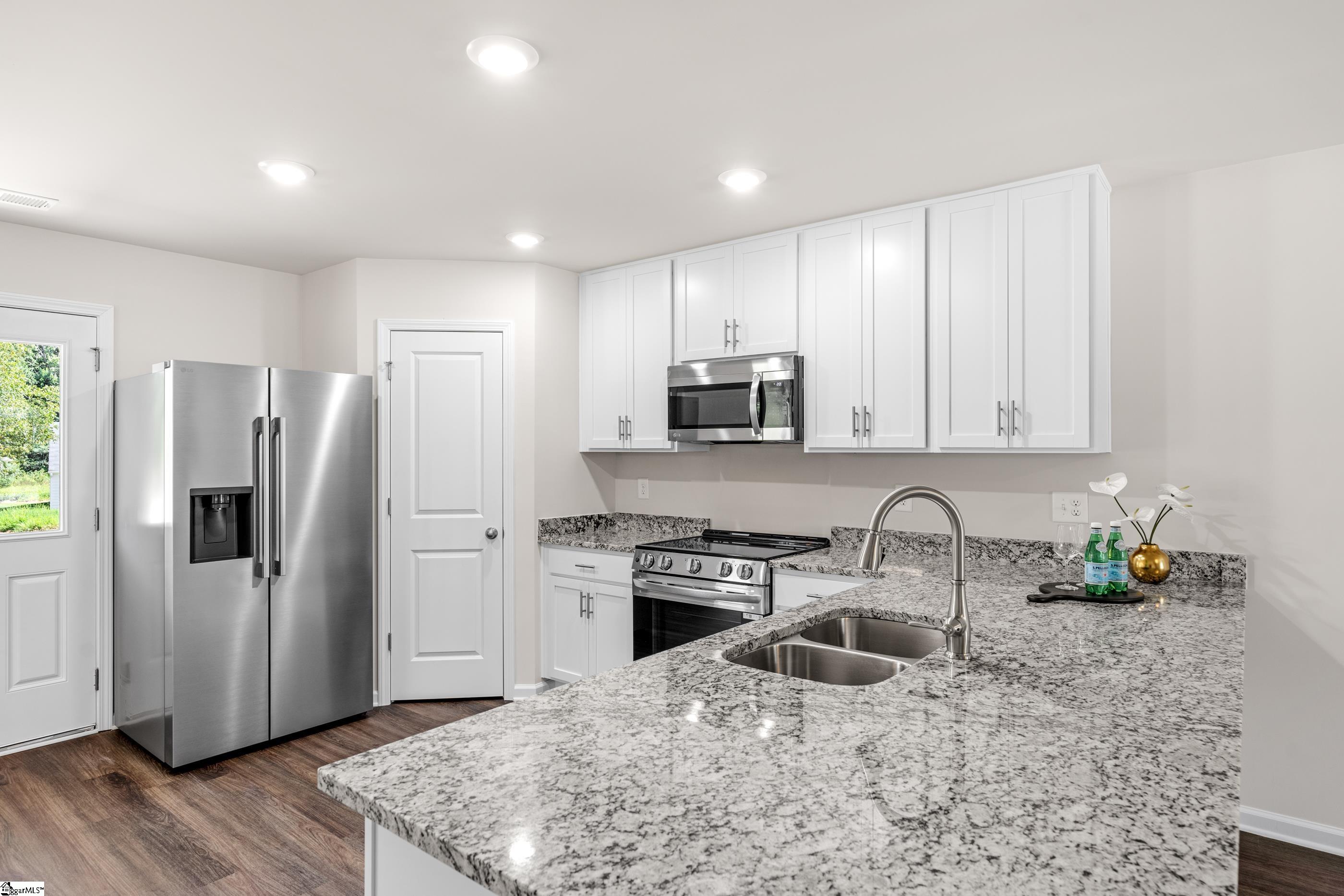 property viewer photo 7