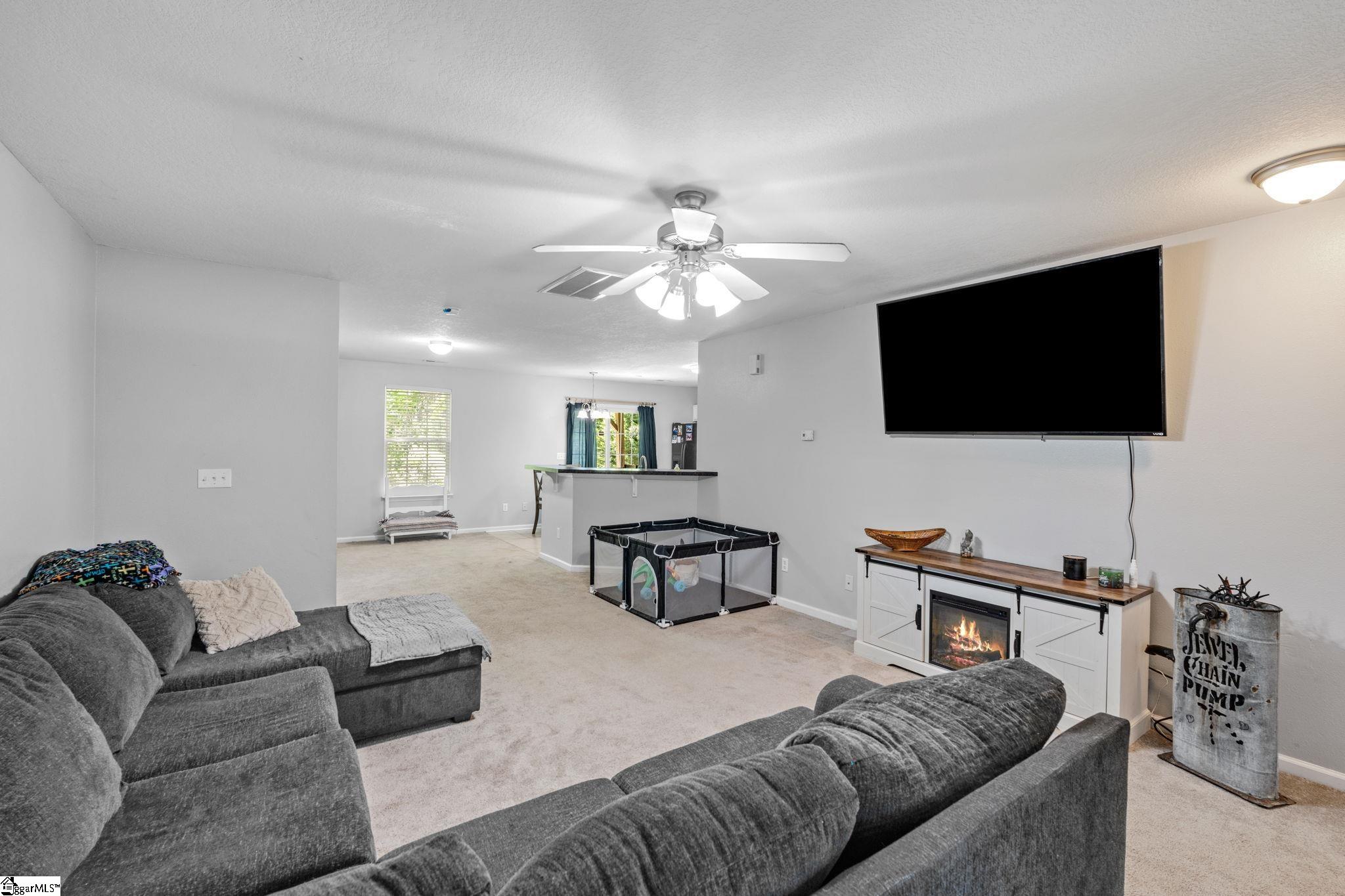 property viewer photo 5