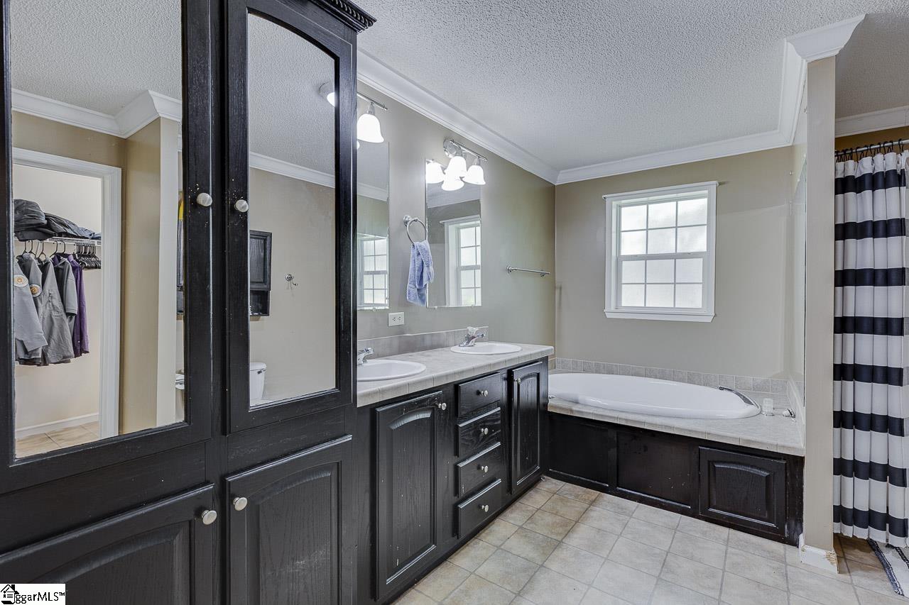 property viewer photo 18