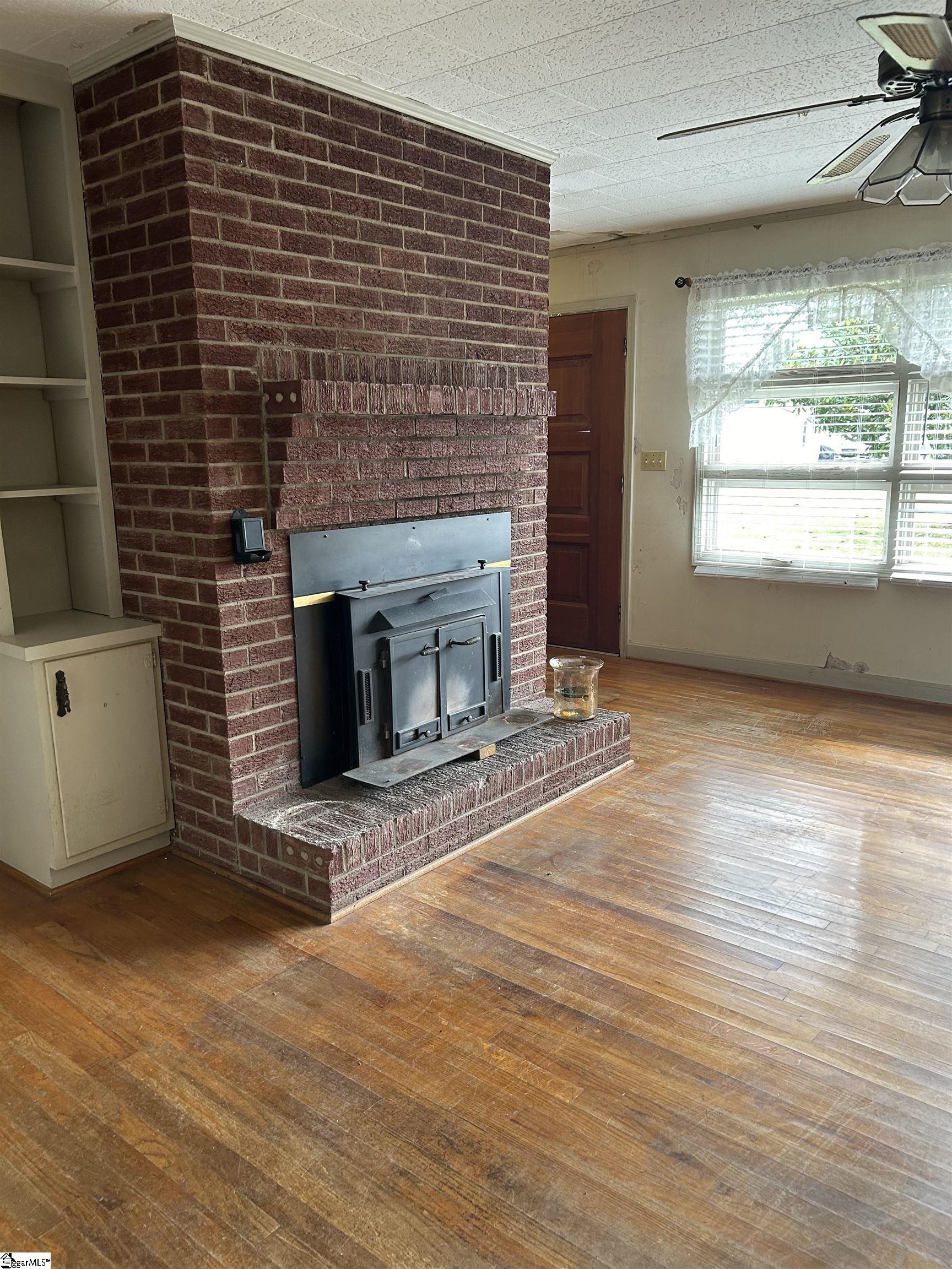 property viewer photo 3