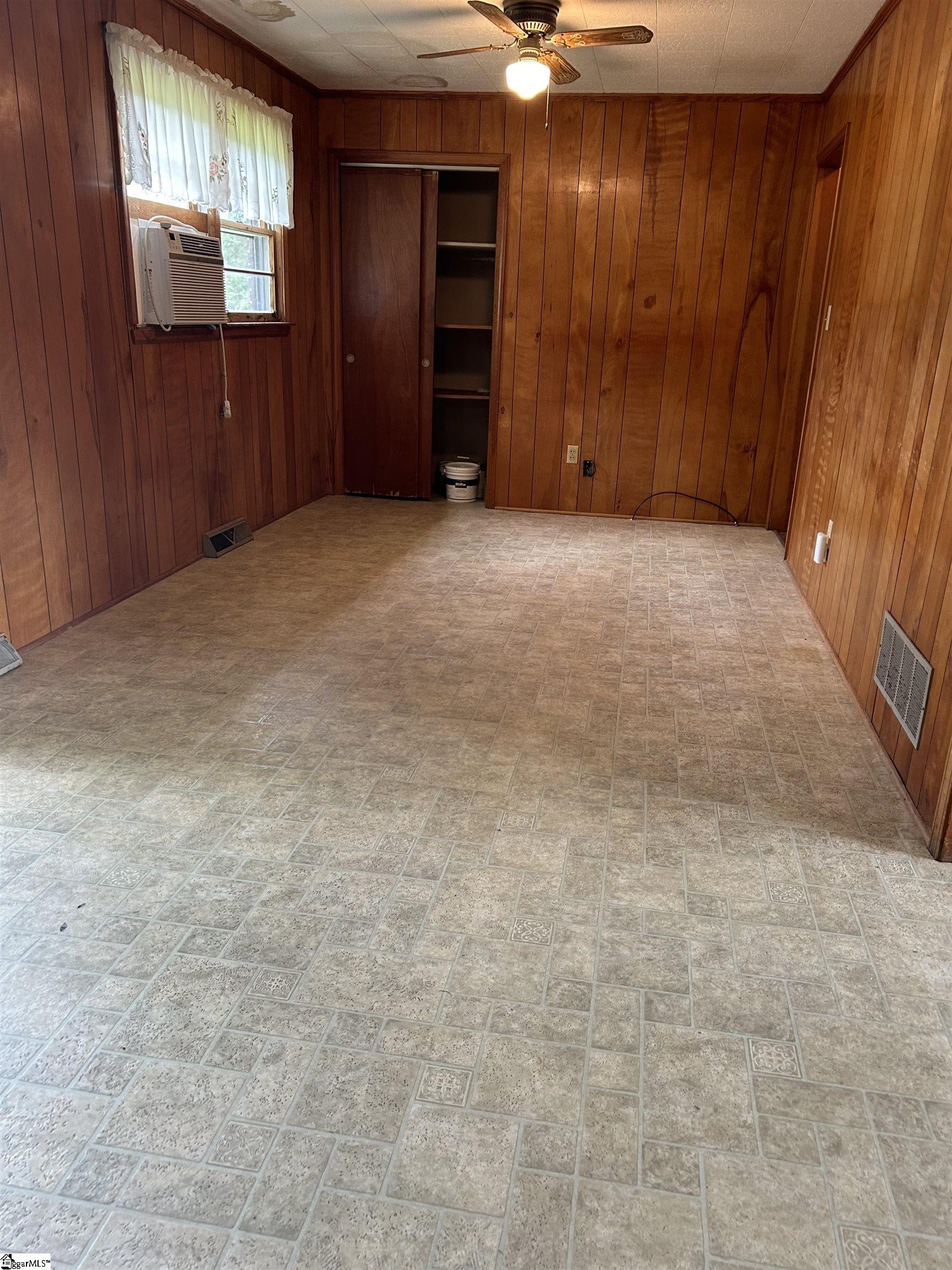 property viewer photo 9