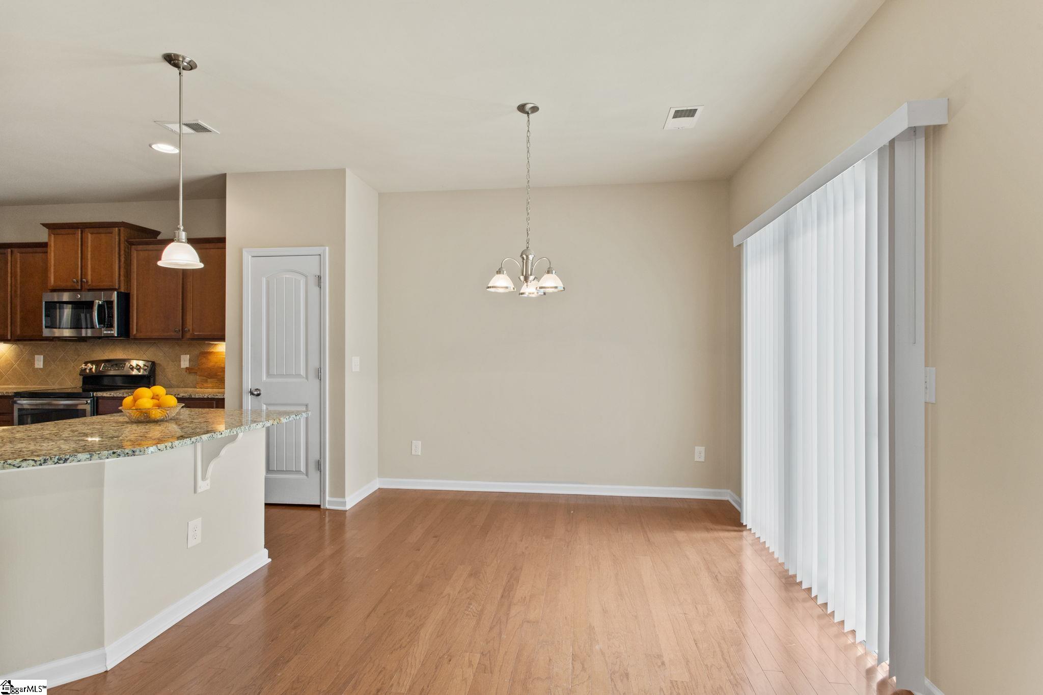 property viewer photo 12