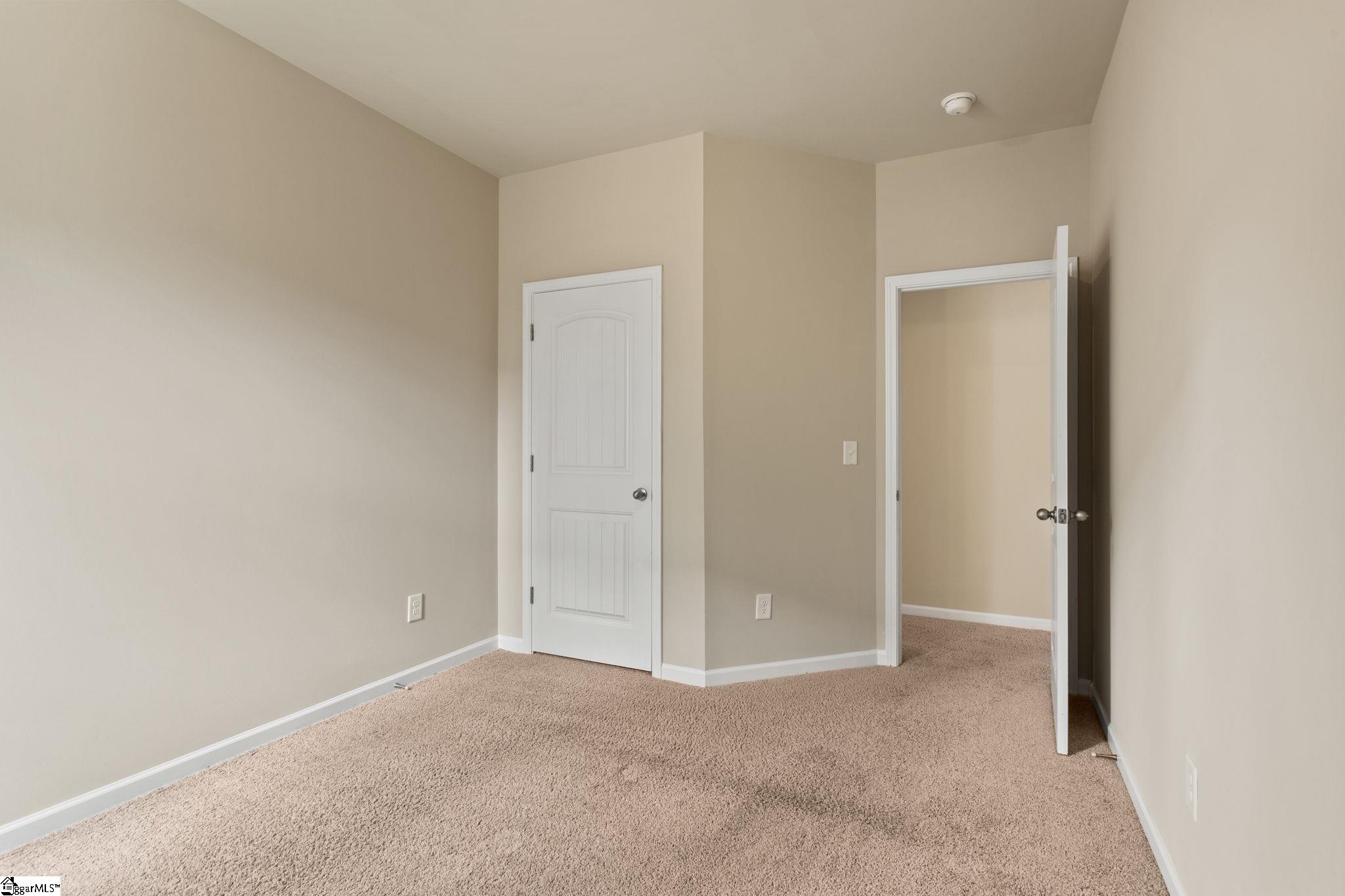 property viewer photo 22